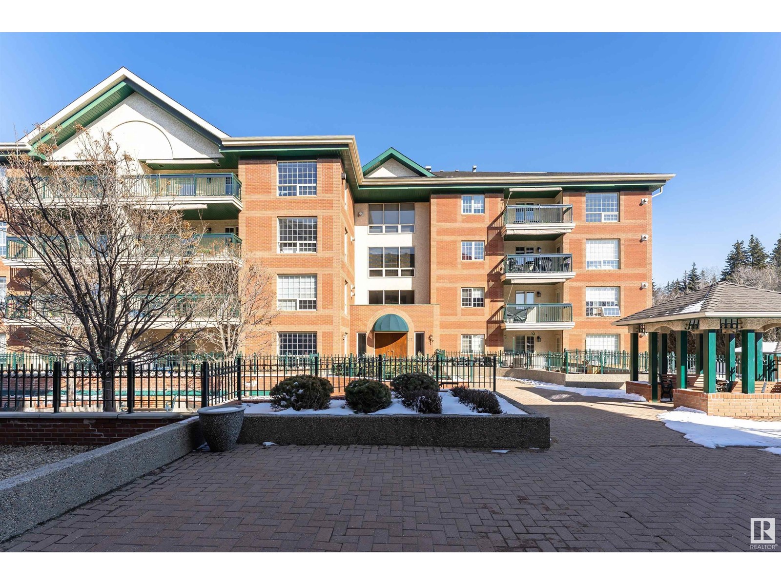 #301 37 Sir Winston Churchill AV, St. Albert