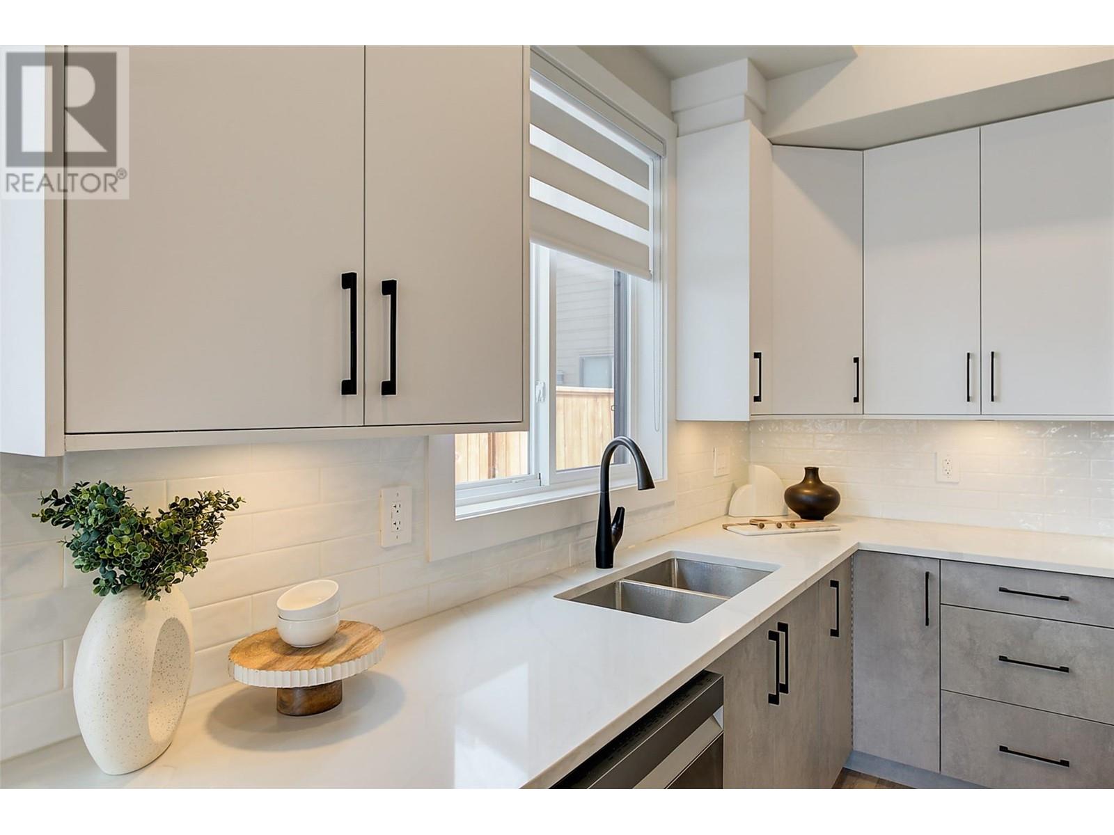  2169 Aberdeen Street, Kelowna