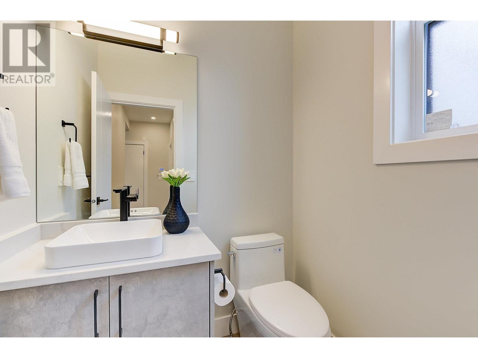  2169 Aberdeen Street, Kelowna