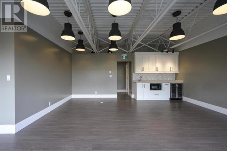Photo 3 of 113 12520 Horseshoe Way, Richmond BC