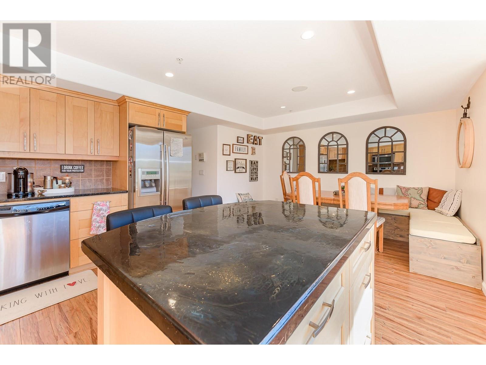 19 1130 Riverside Avenue, Sicamous