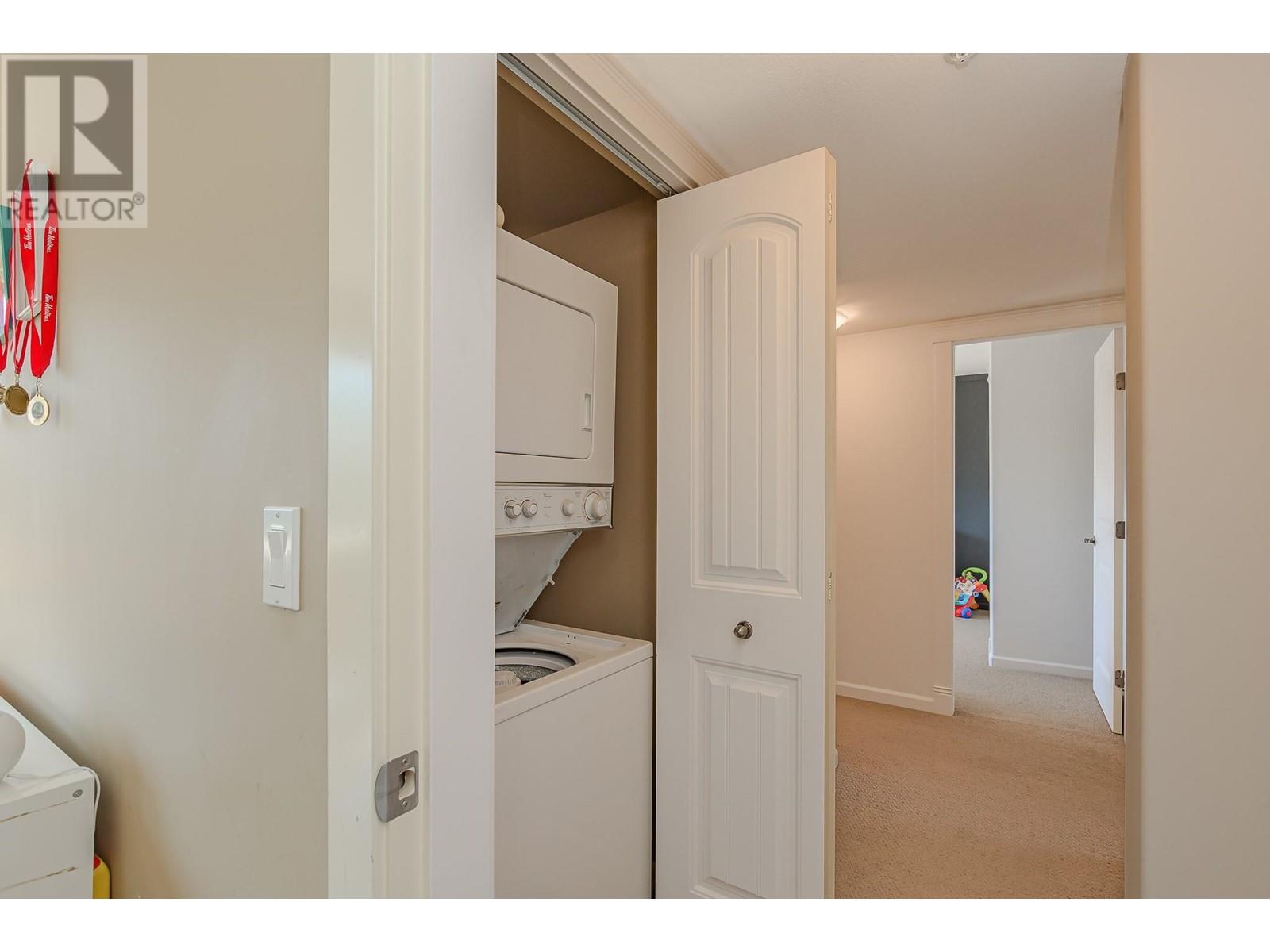 19 1130 Riverside Avenue, Sicamous