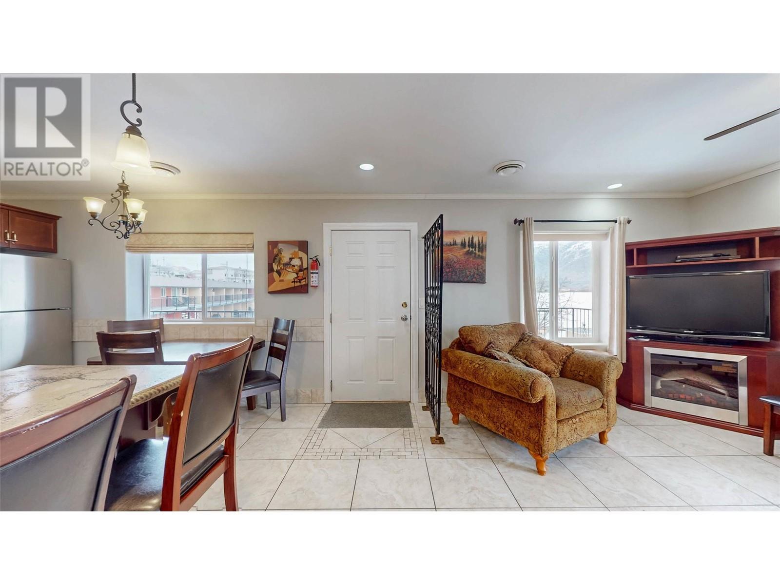 5815 Oleander (SL 46) Drive Unit# 500, Osoyoos