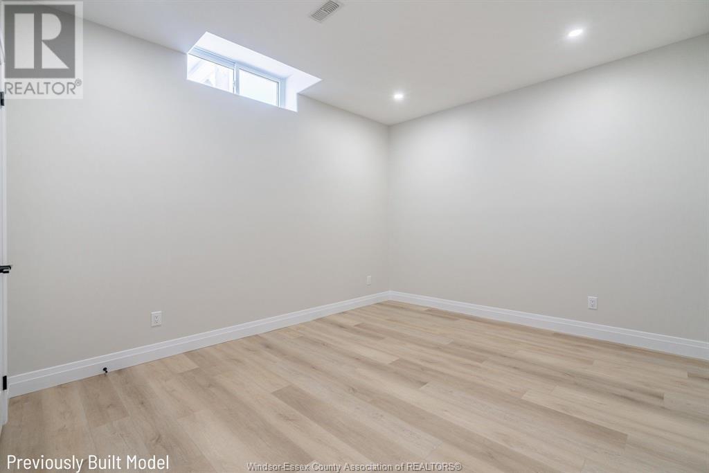 Photo 4 of 1641 Road 2 East, Kingsville ON