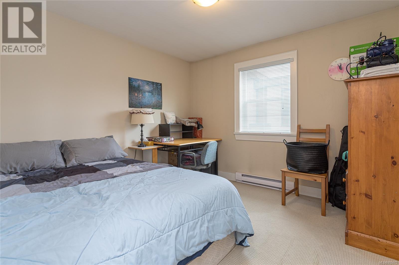 Photo 16 of 1044 Hillside Ave, Victoria BC