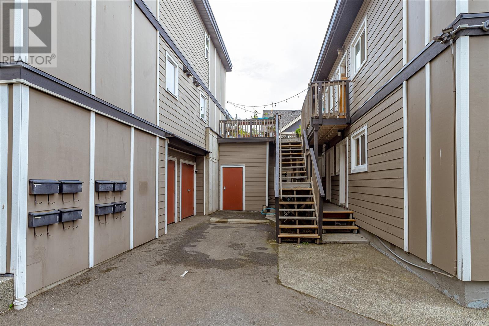 Photo 62 of 1044 Hillside Ave, Victoria BC