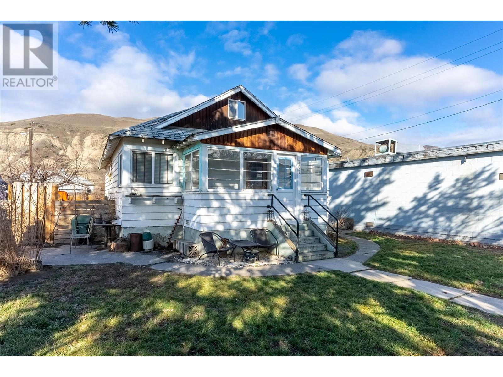 Photo 10 of 301 Brink Street, Ashcroft BC