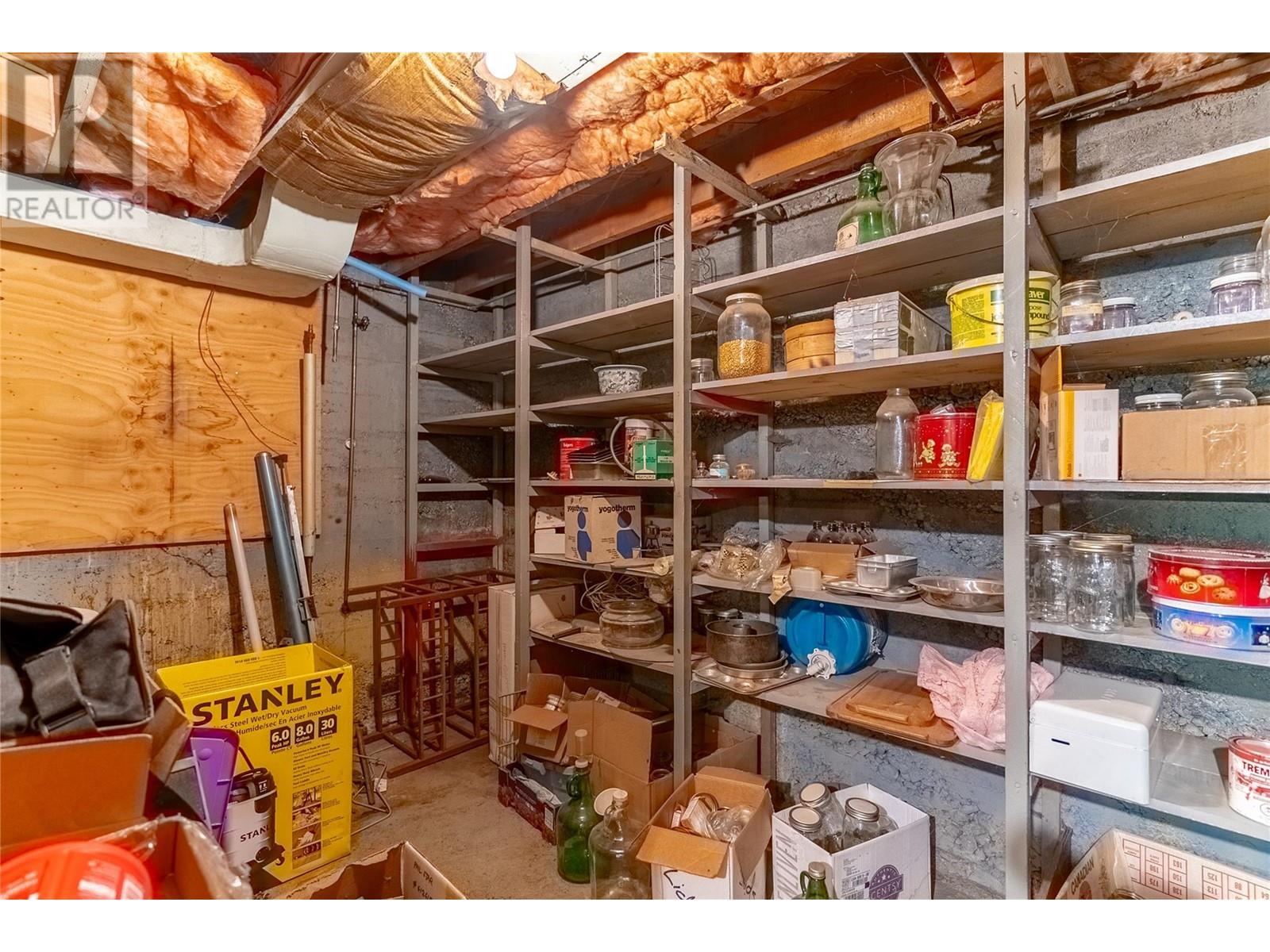 Photo 12 of 301 Brink Street, Ashcroft BC
