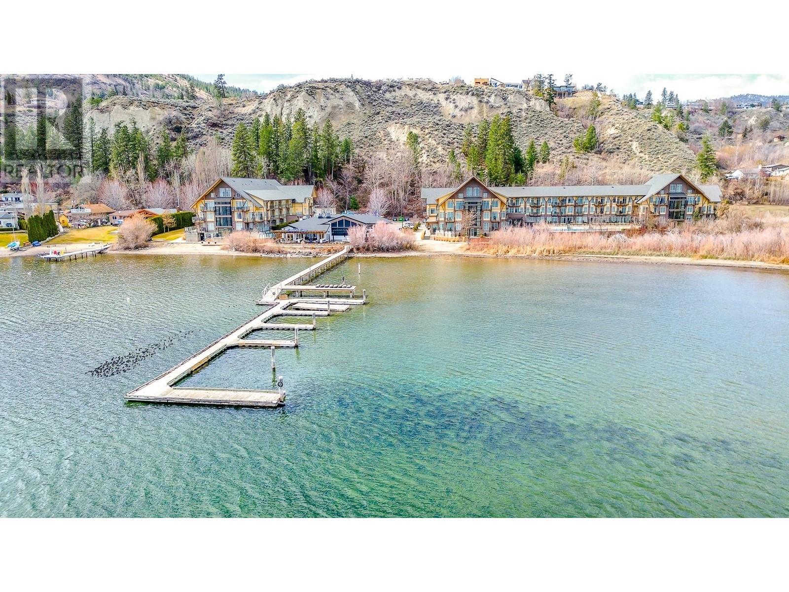 629 12811 LAKESHORE Drive South, Summerland