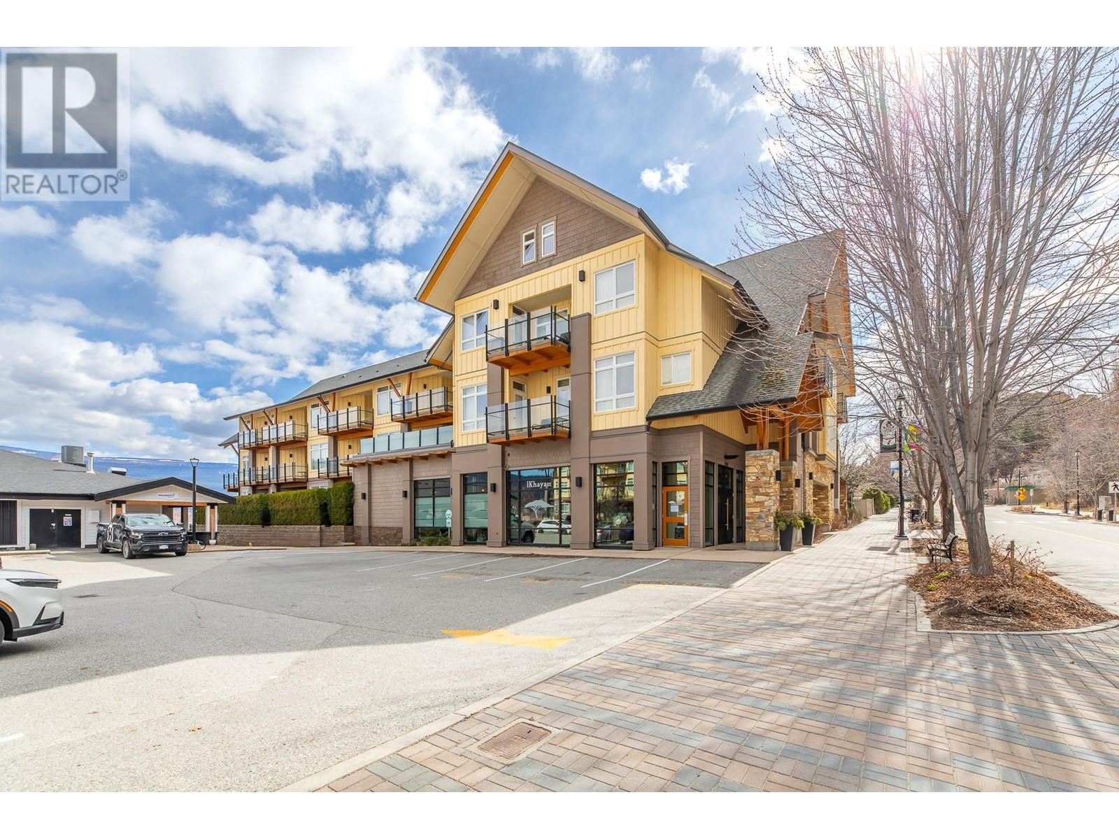 629 12811 LAKESHORE Drive South, Summerland