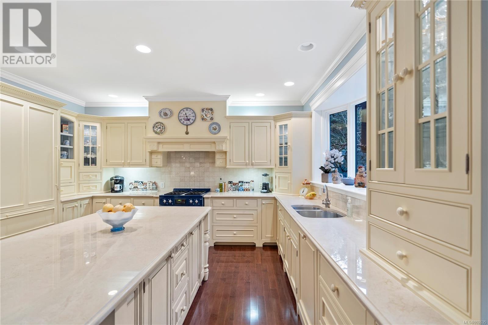 Single Family House Character for Sale in   Pemberton Rd Victoria 