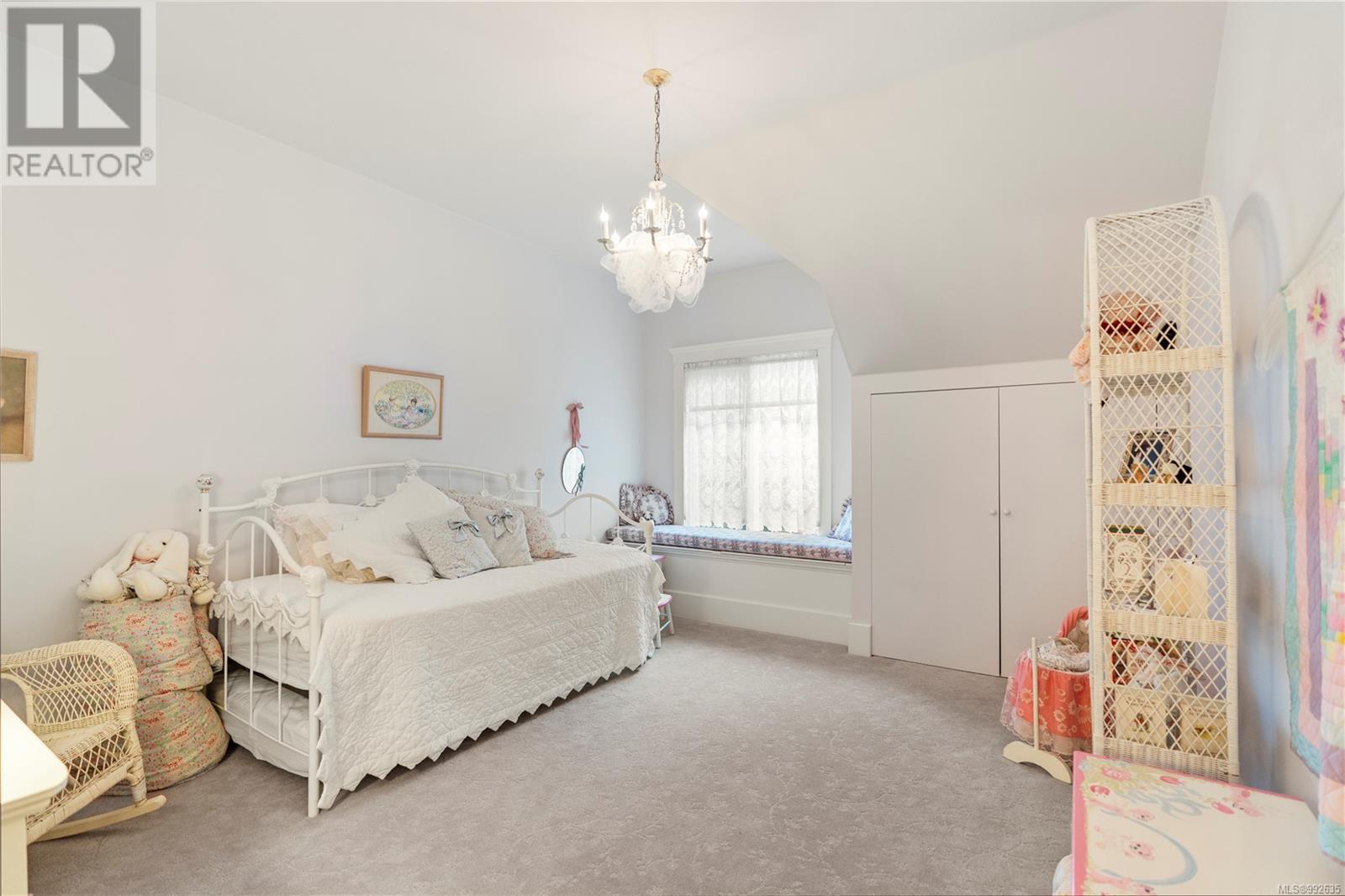 Single Family House Character for Sale in   Pemberton Rd Victoria 