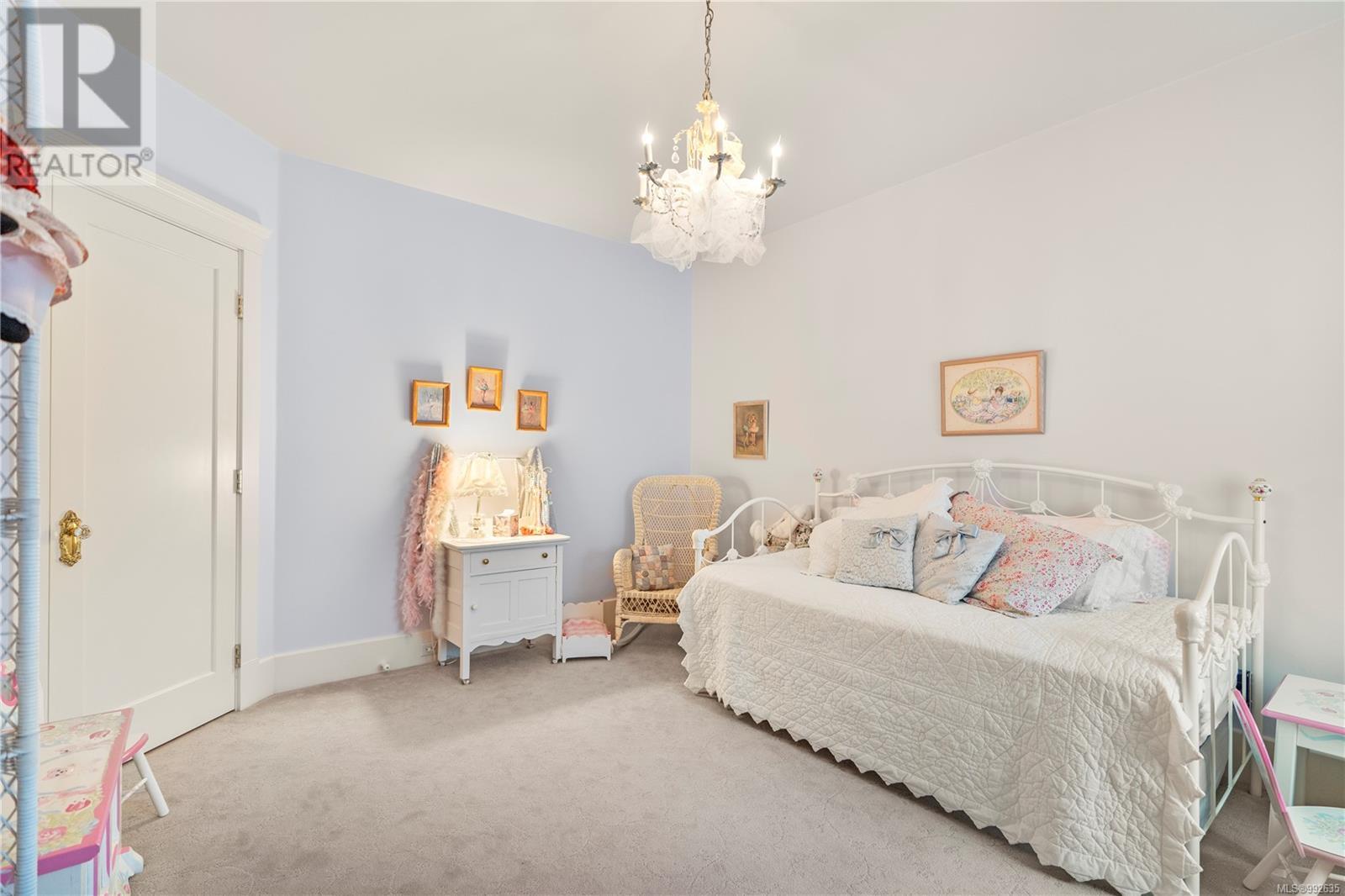 Single Family House Character for Sale in   Pemberton Rd Victoria 