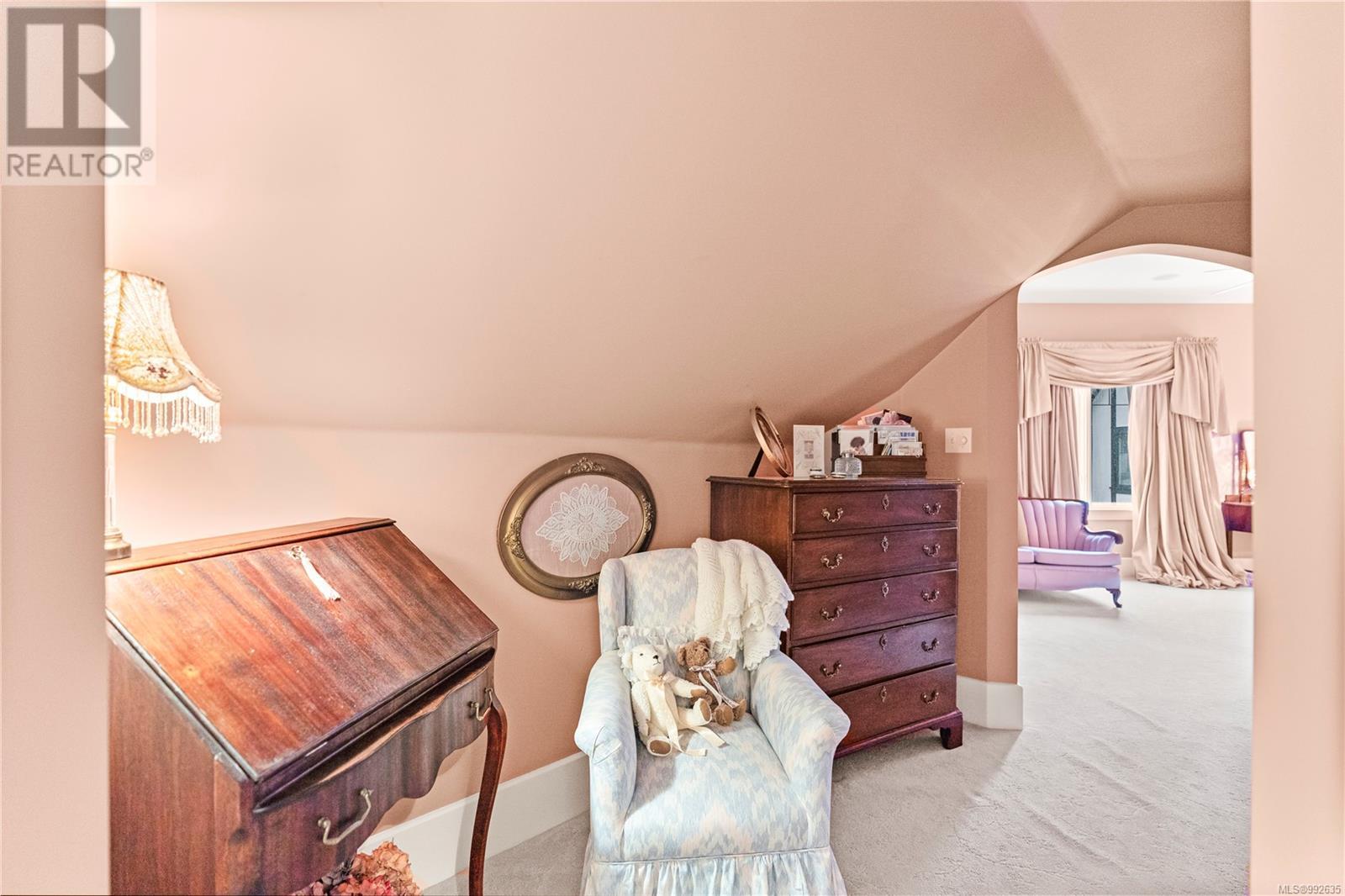 Single Family House Character for Sale in   Pemberton Rd Victoria 