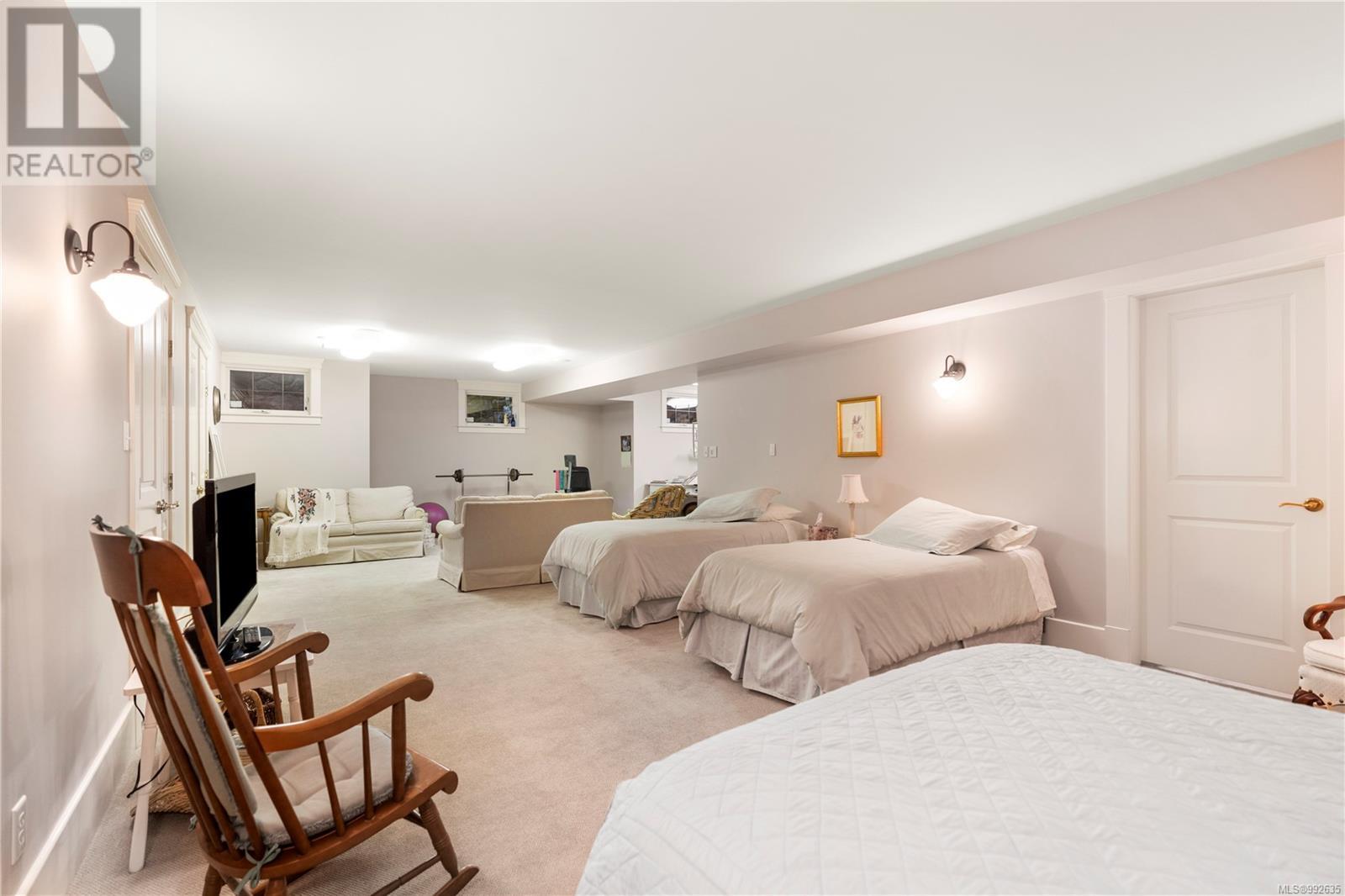 Single Family House Character for Sale in   Pemberton Rd Victoria 