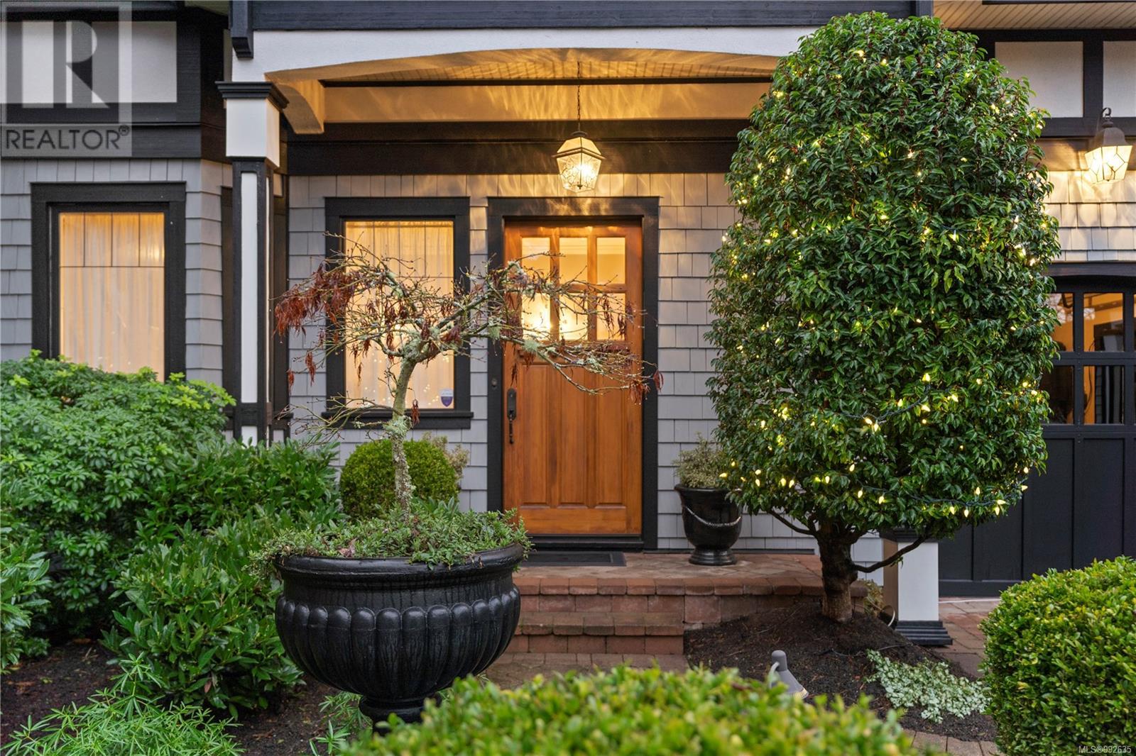 Single Family House Character for Sale in   Pemberton Rd Victoria 