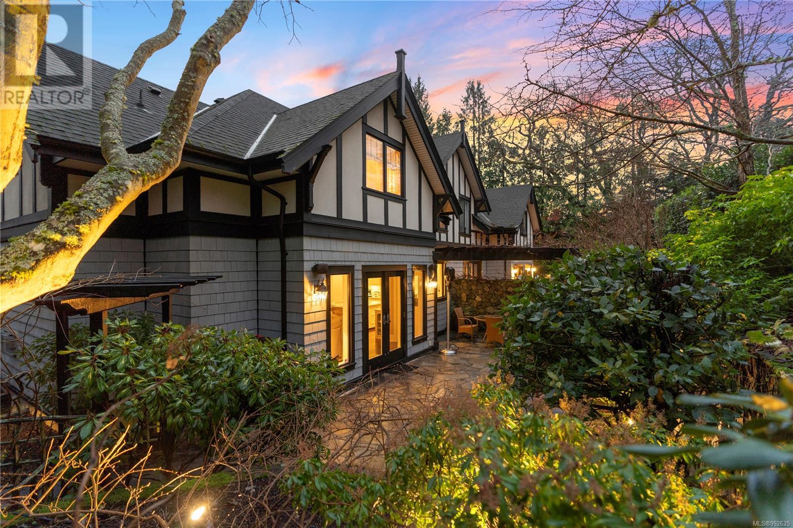 Single Family House Character for Sale in   Pemberton Rd Victoria 