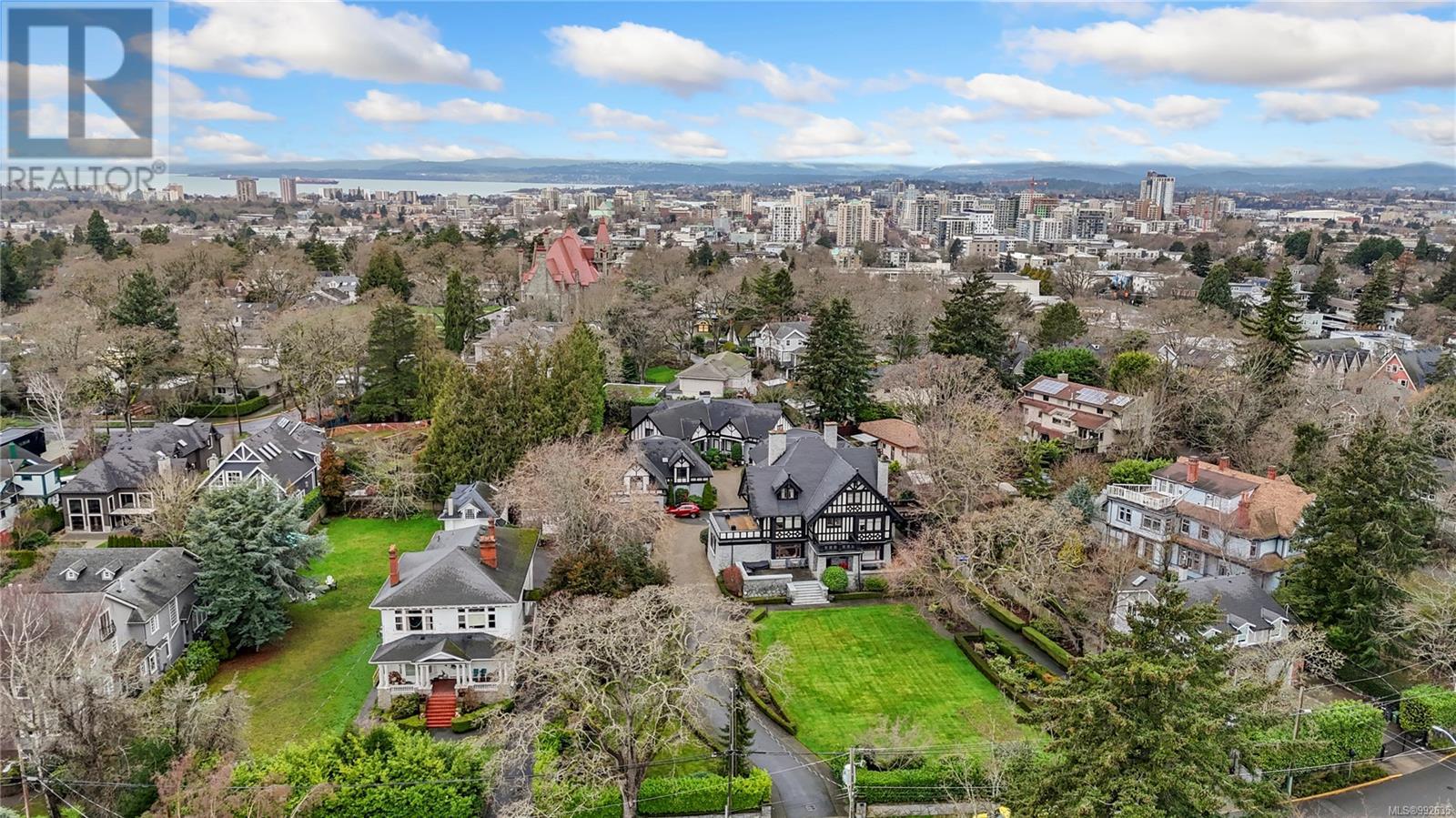 Single Family House Character for Sale in   Pemberton Rd Victoria 