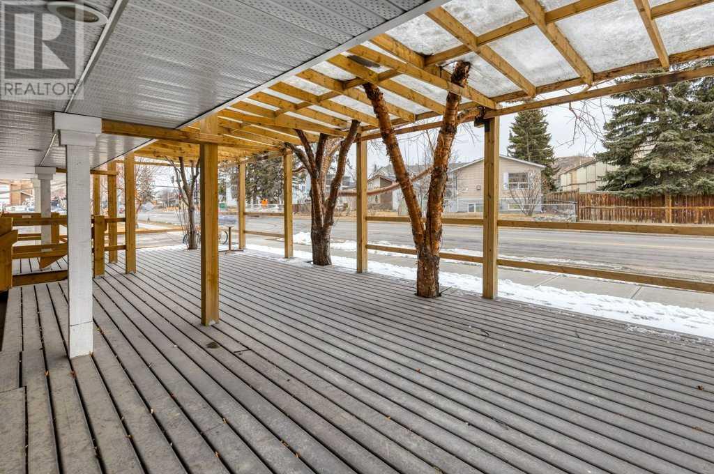 185 First Street East, Cochrane