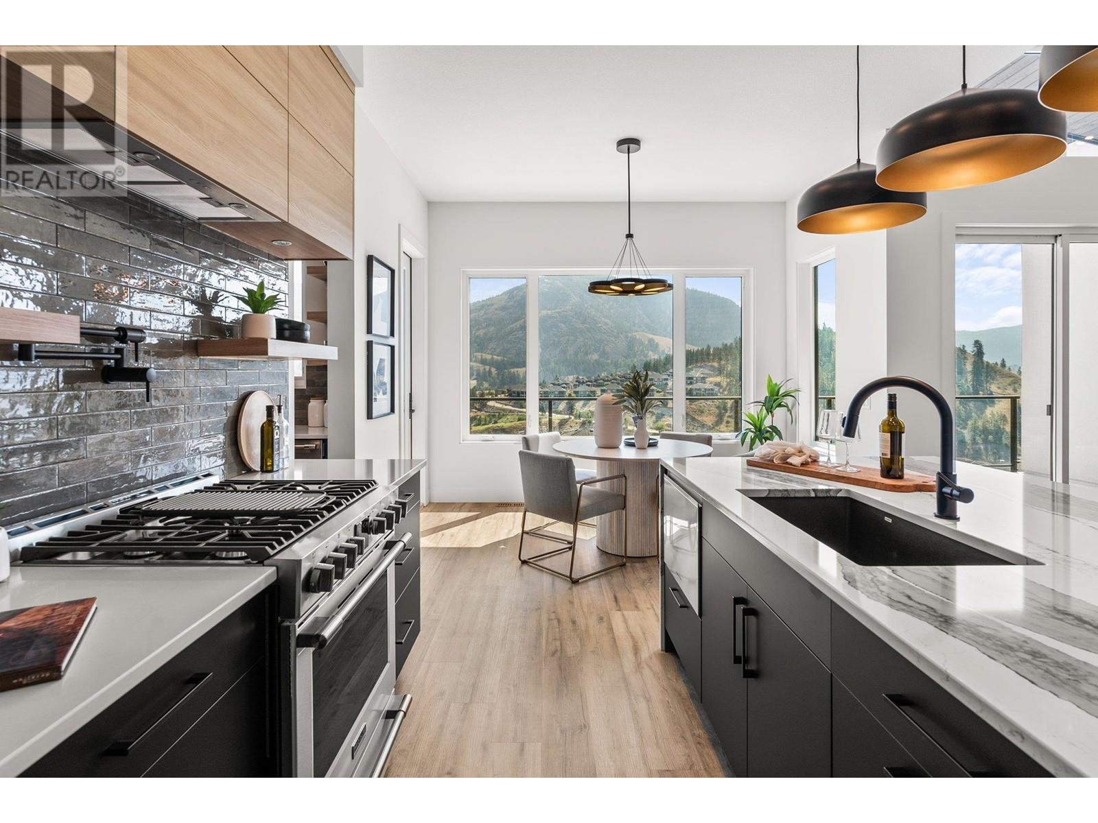  901 Melrose Street, Kelowna