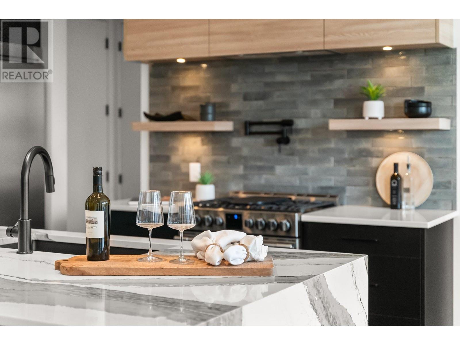  901 Melrose Street, Kelowna