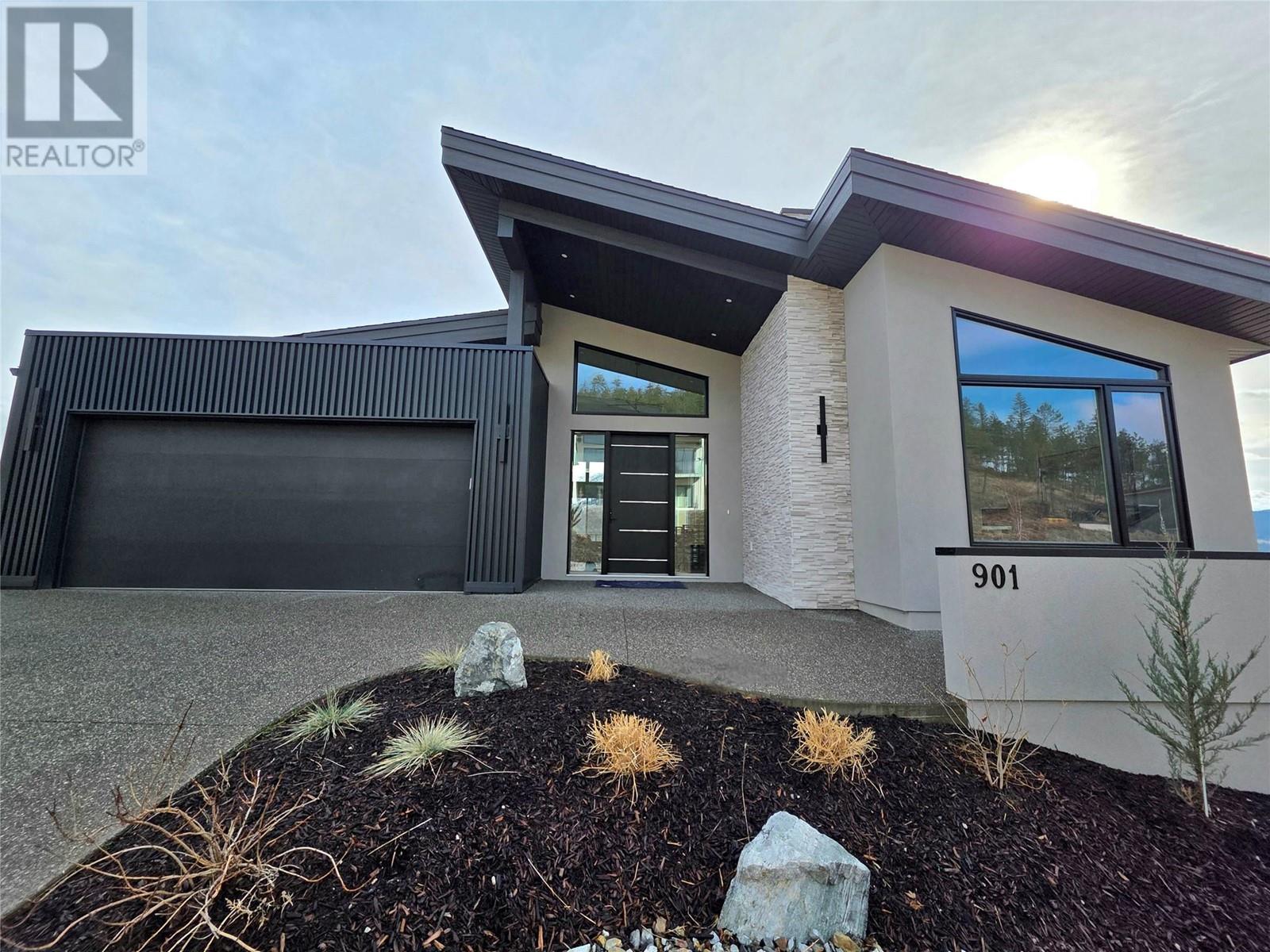  901 Melrose Street, Kelowna