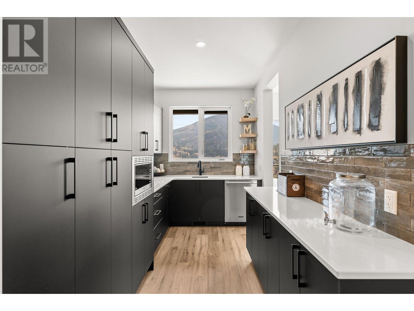  901 Melrose Street, Kelowna