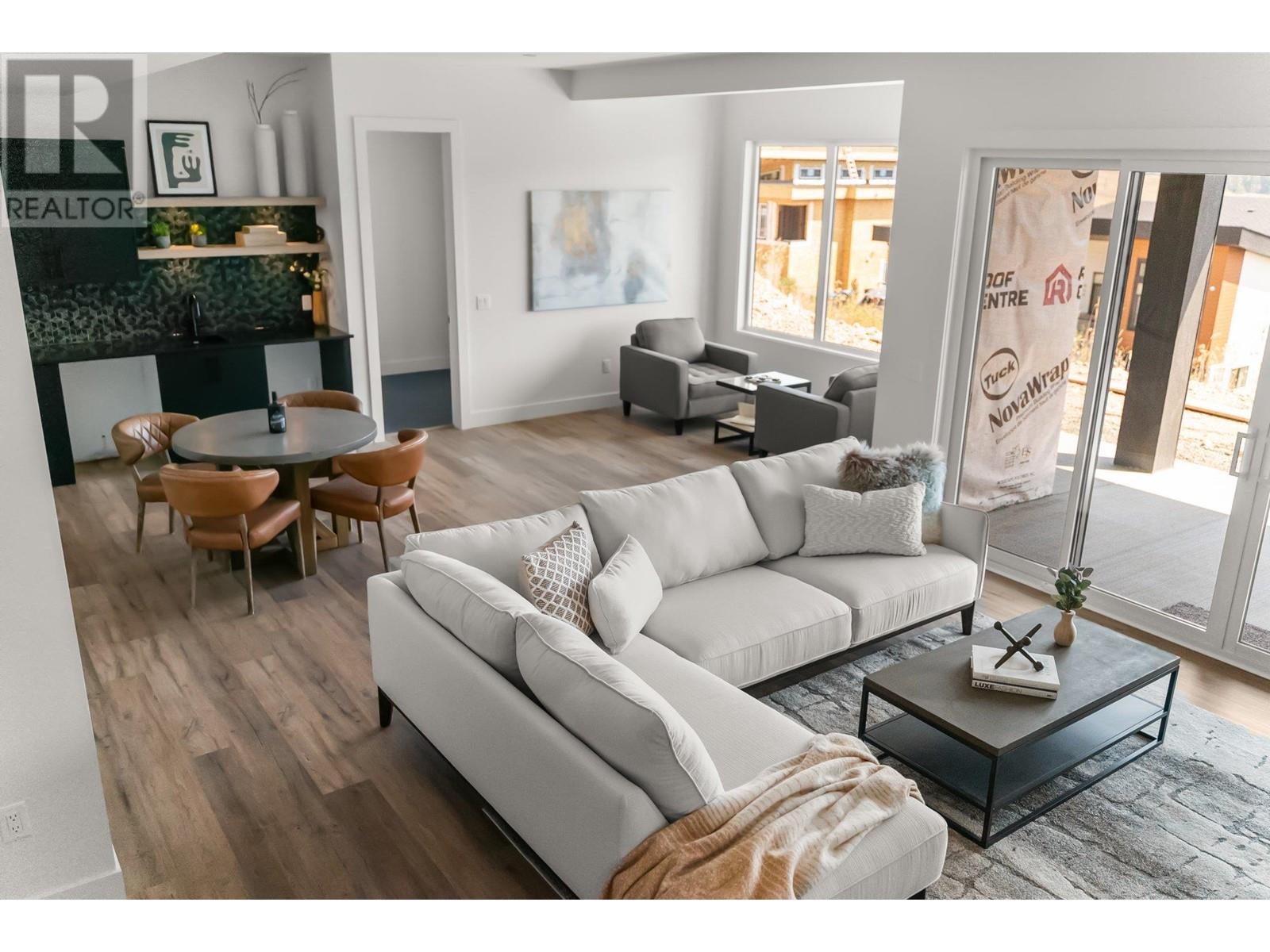  901 Melrose Street, Kelowna