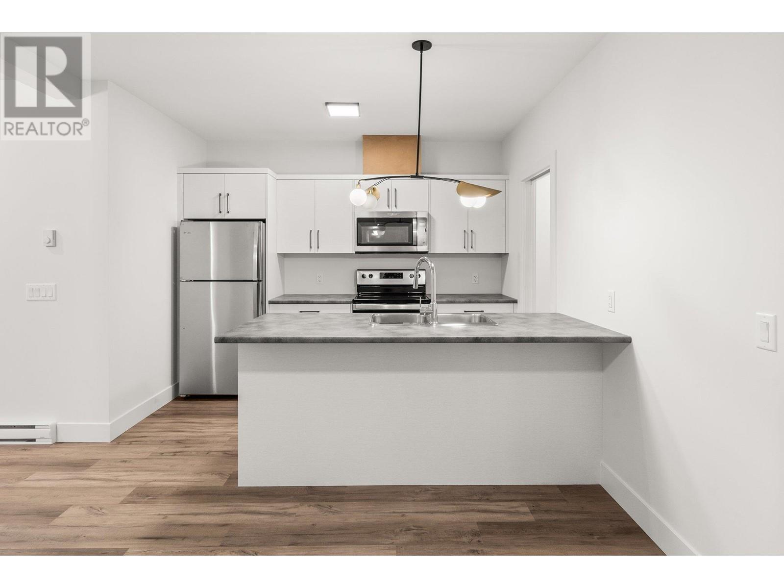  901 Melrose Street, Kelowna