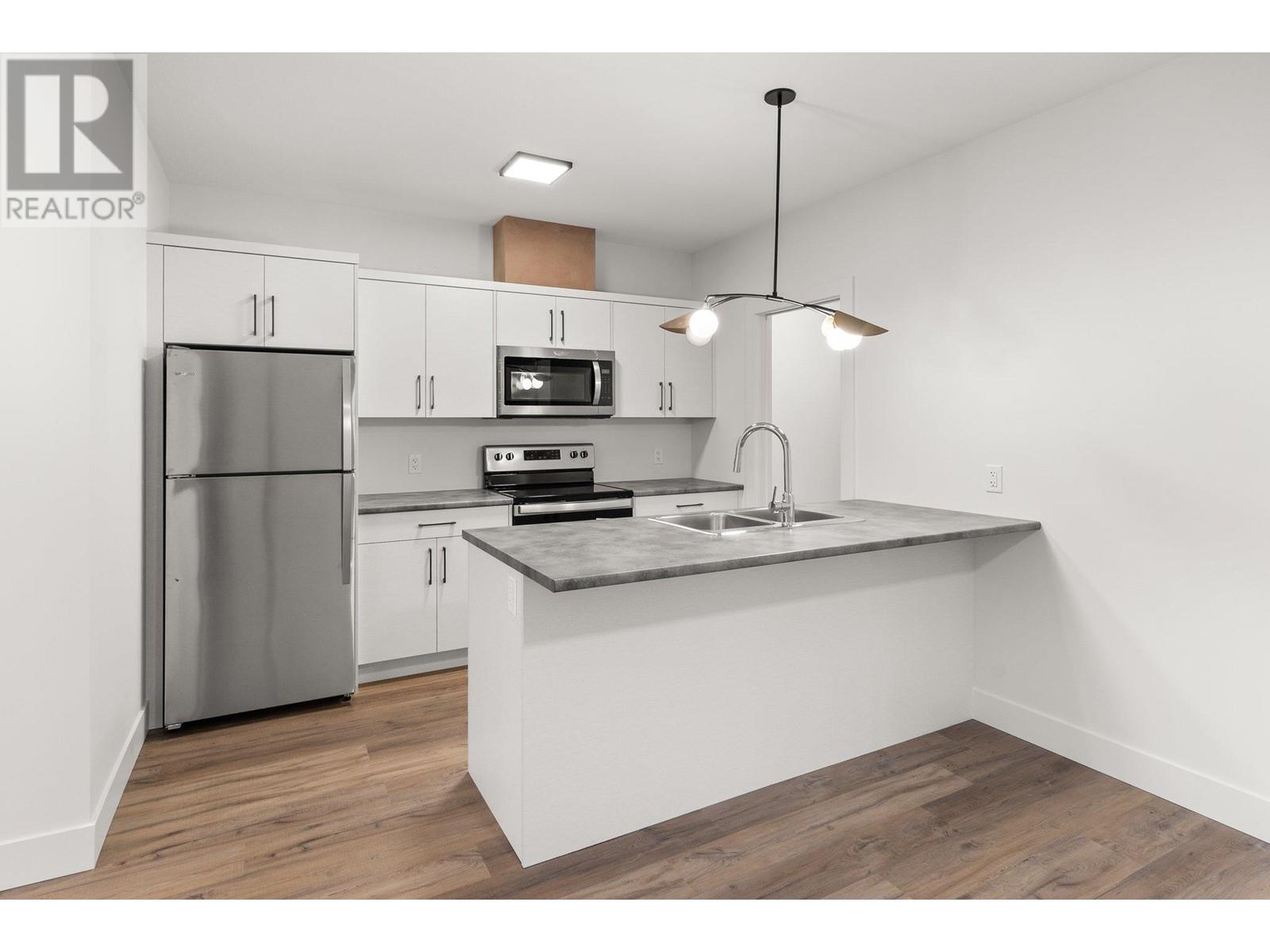  901 Melrose Street, Kelowna