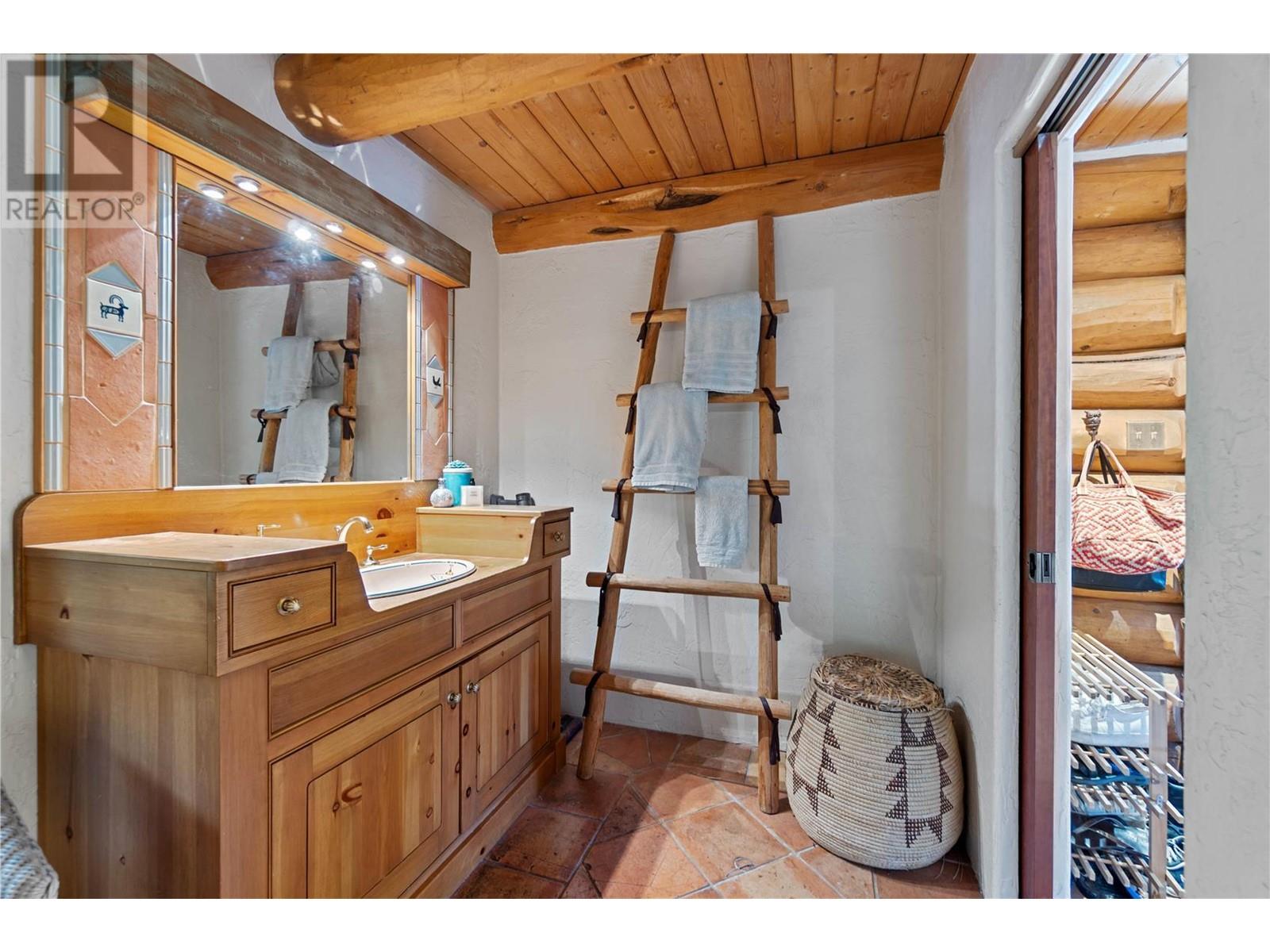 1291 Otter Lake Road, Armstrong