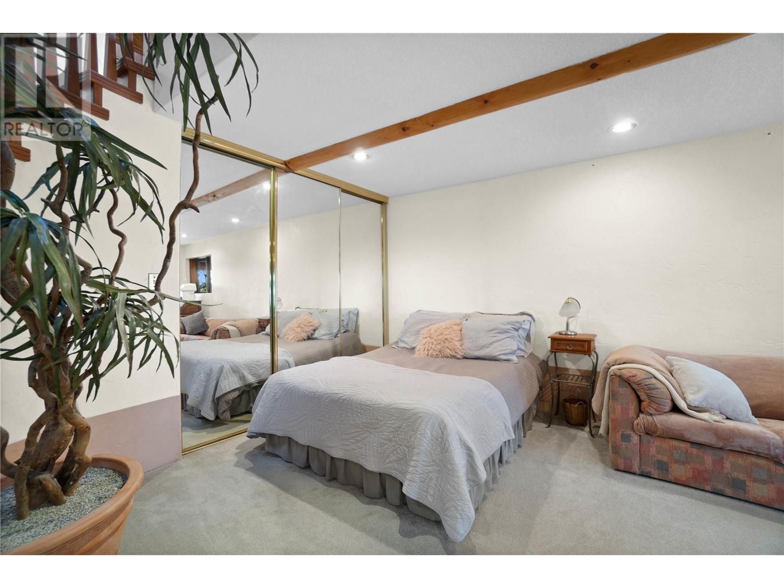 1291 Otter Lake Road, Armstrong