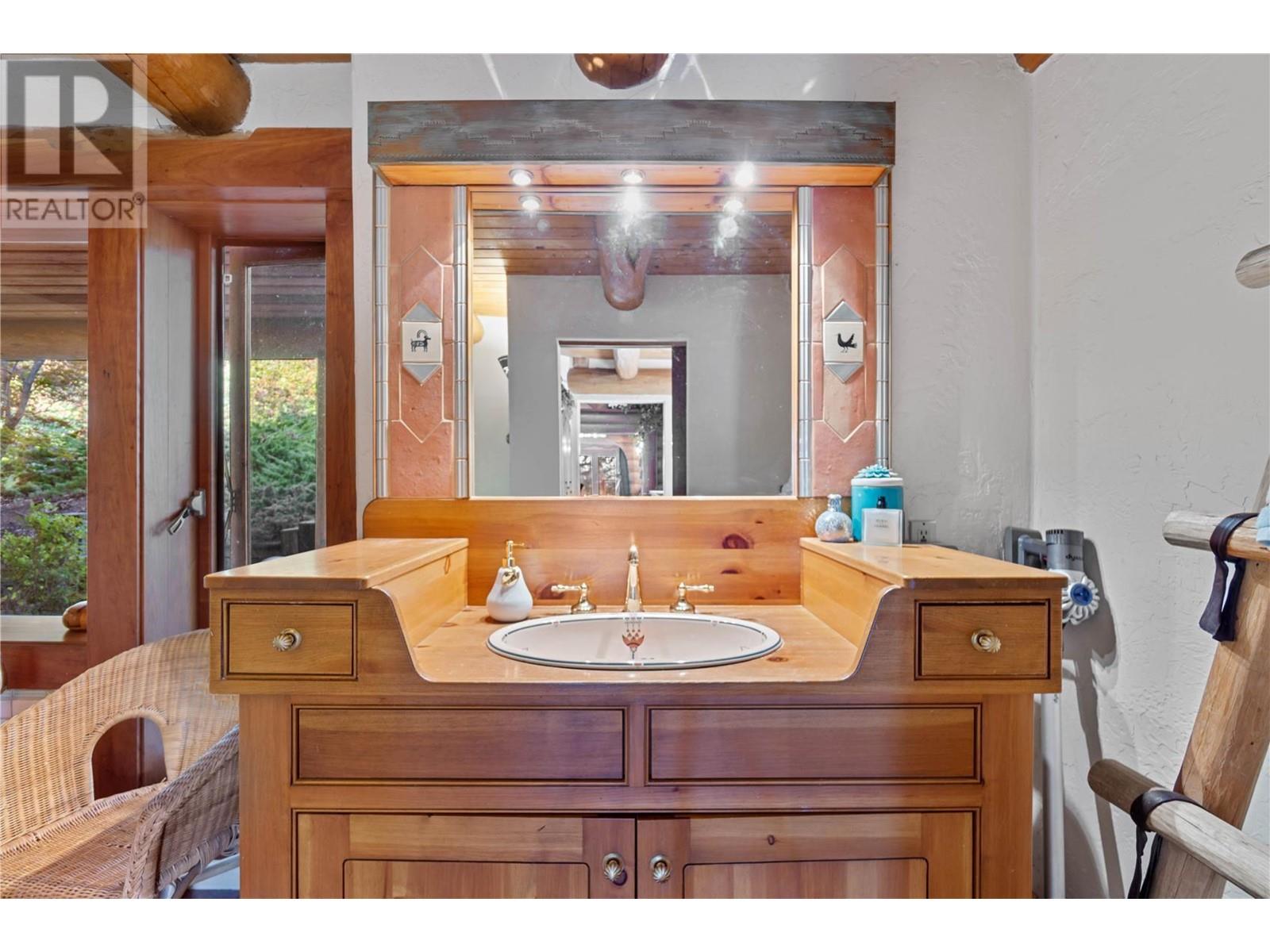 1291 Otter Lake Road, Armstrong