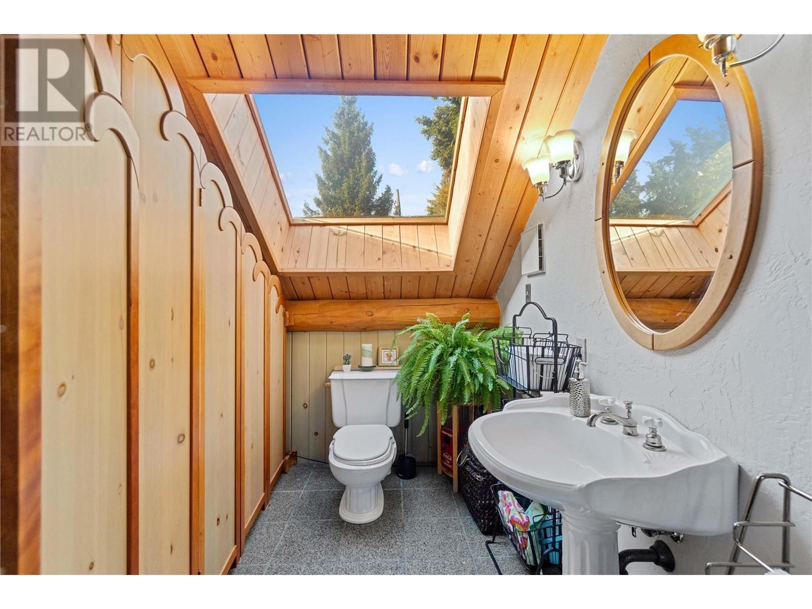 1291 Otter Lake Road, Armstrong