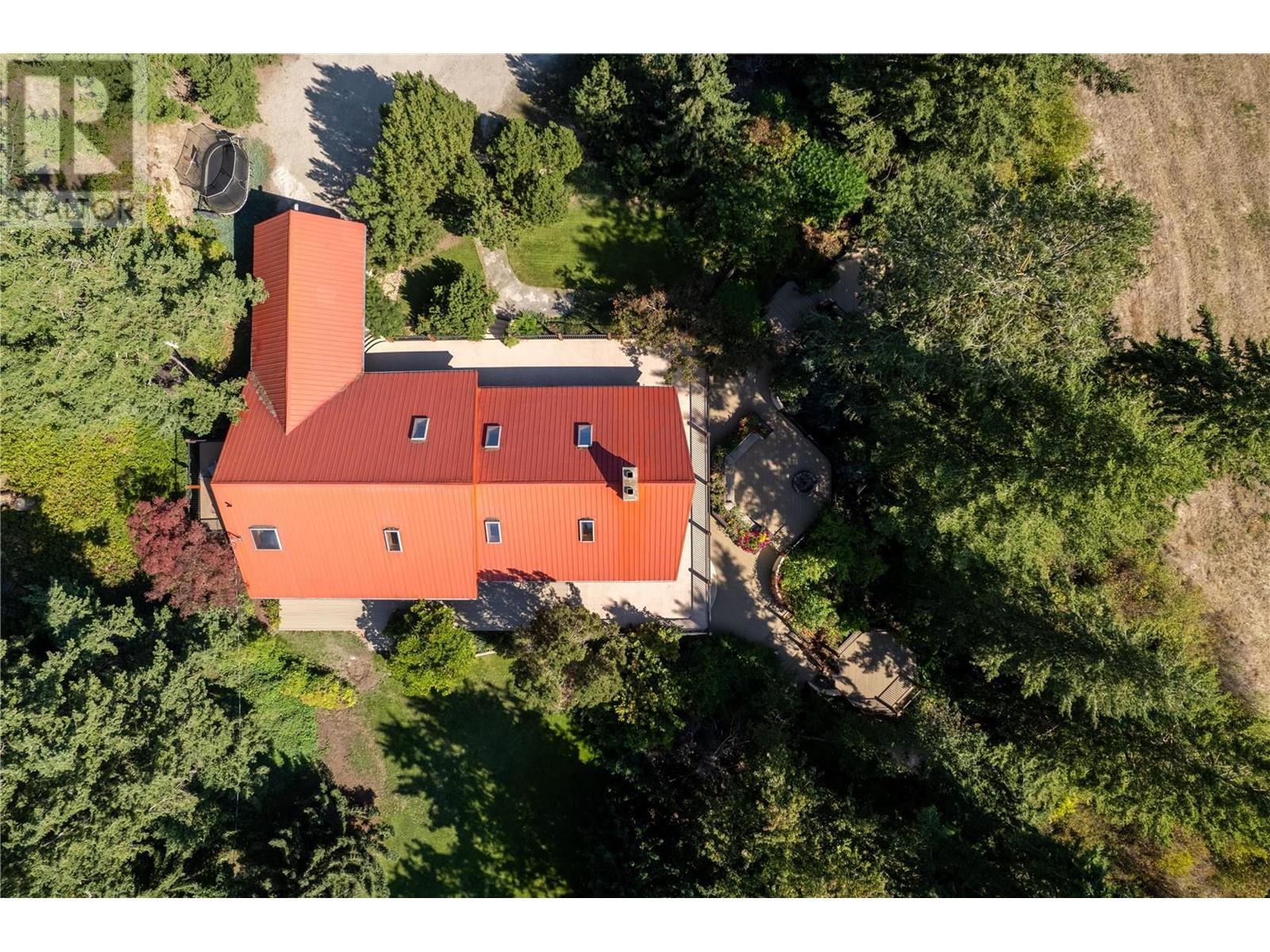 1291 Otter Lake Road, Armstrong