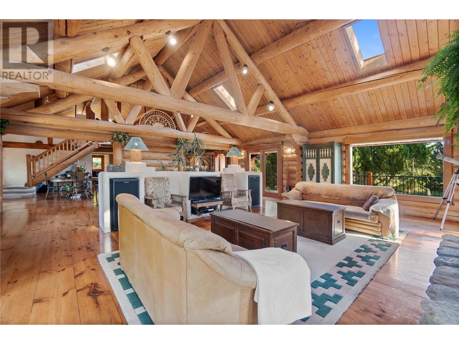 1291 Otter Lake Road, Armstrong