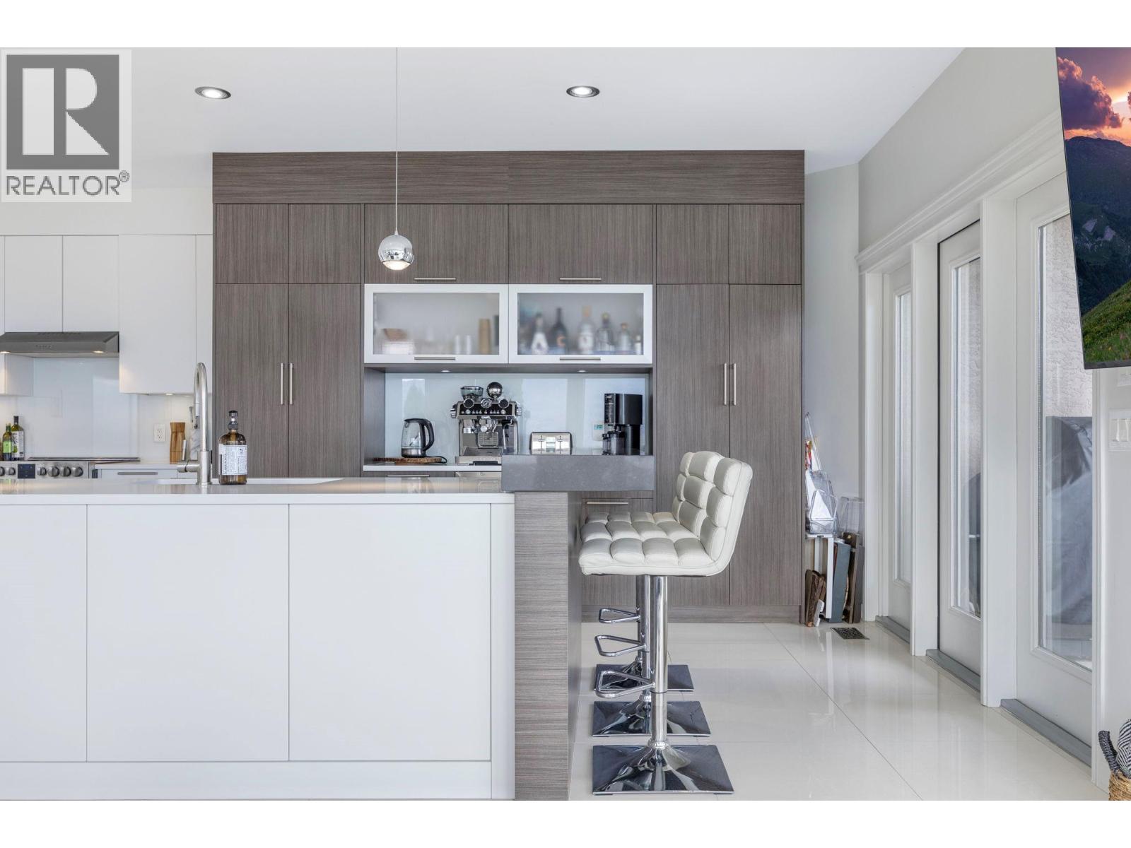  3567 Royal Gala Drive, West Kelowna
