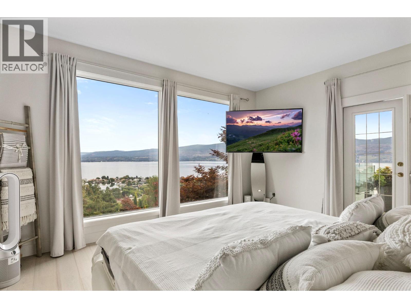  3567 Royal Gala Drive, West Kelowna
