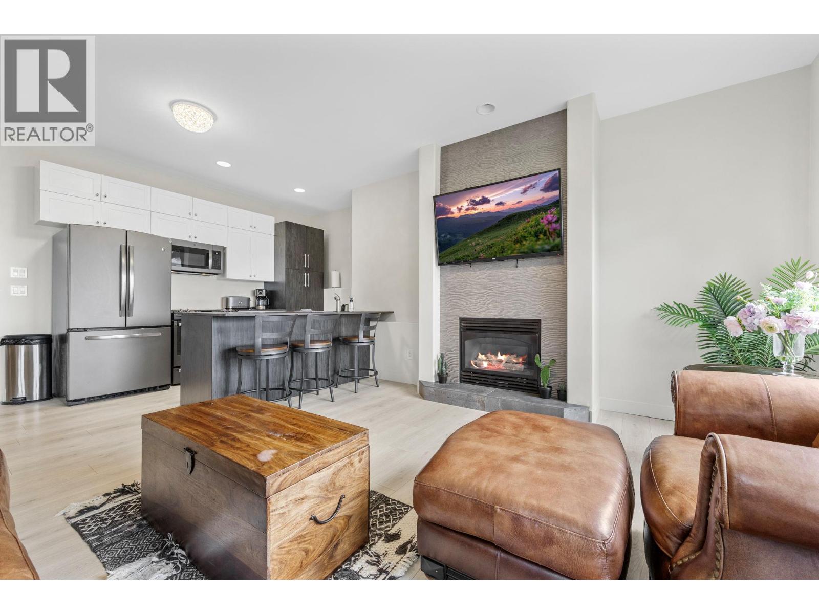  3567 Royal Gala Drive, West Kelowna