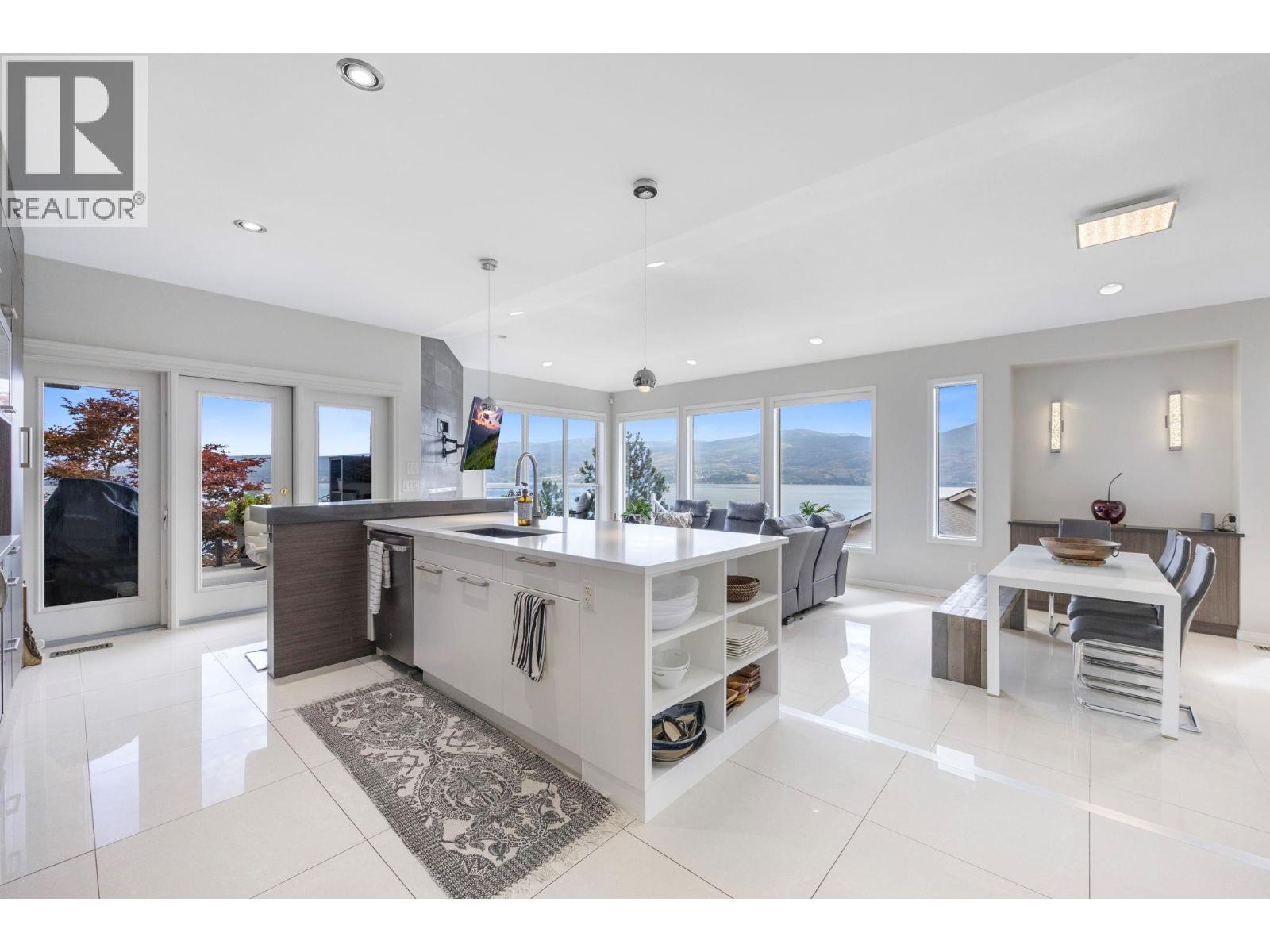  3567 Royal Gala Drive, West Kelowna