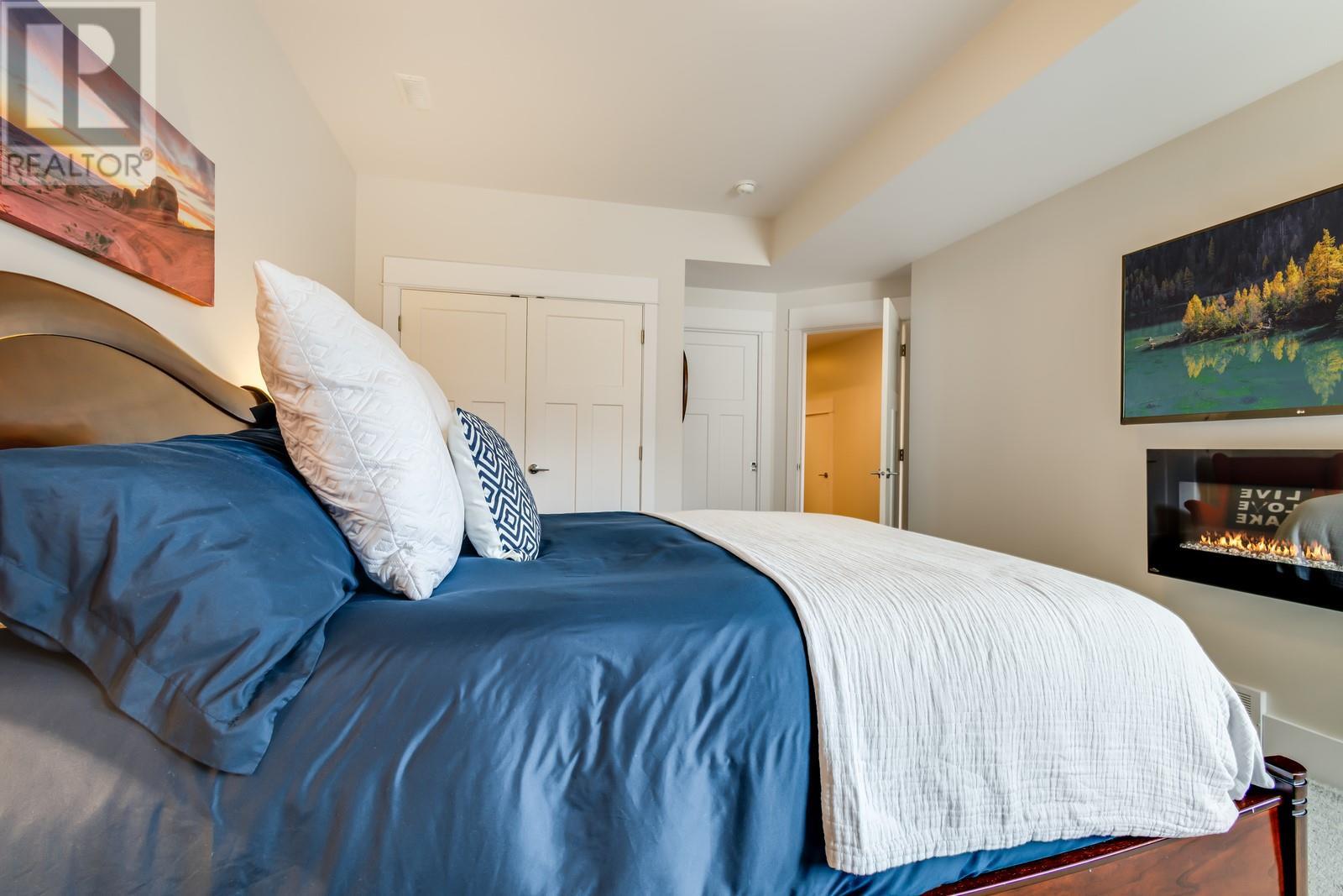 7229 Edgewater Place, Coldstream