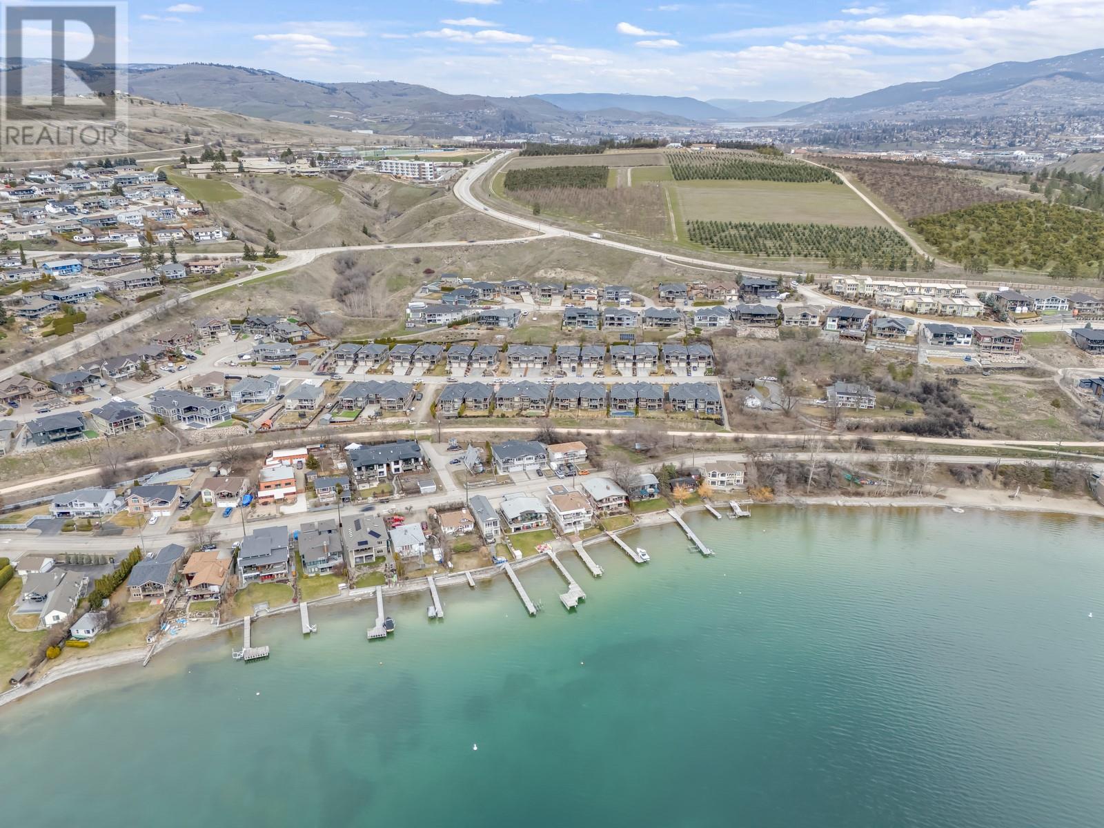 7229 Edgewater Place, Coldstream