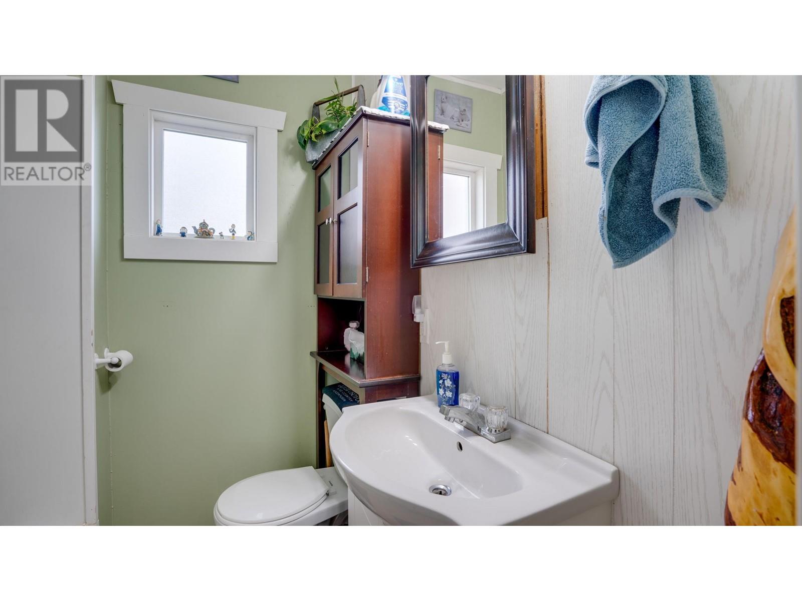 Photo 22 of 4600 50 Street Ne, Salmon Arm BC