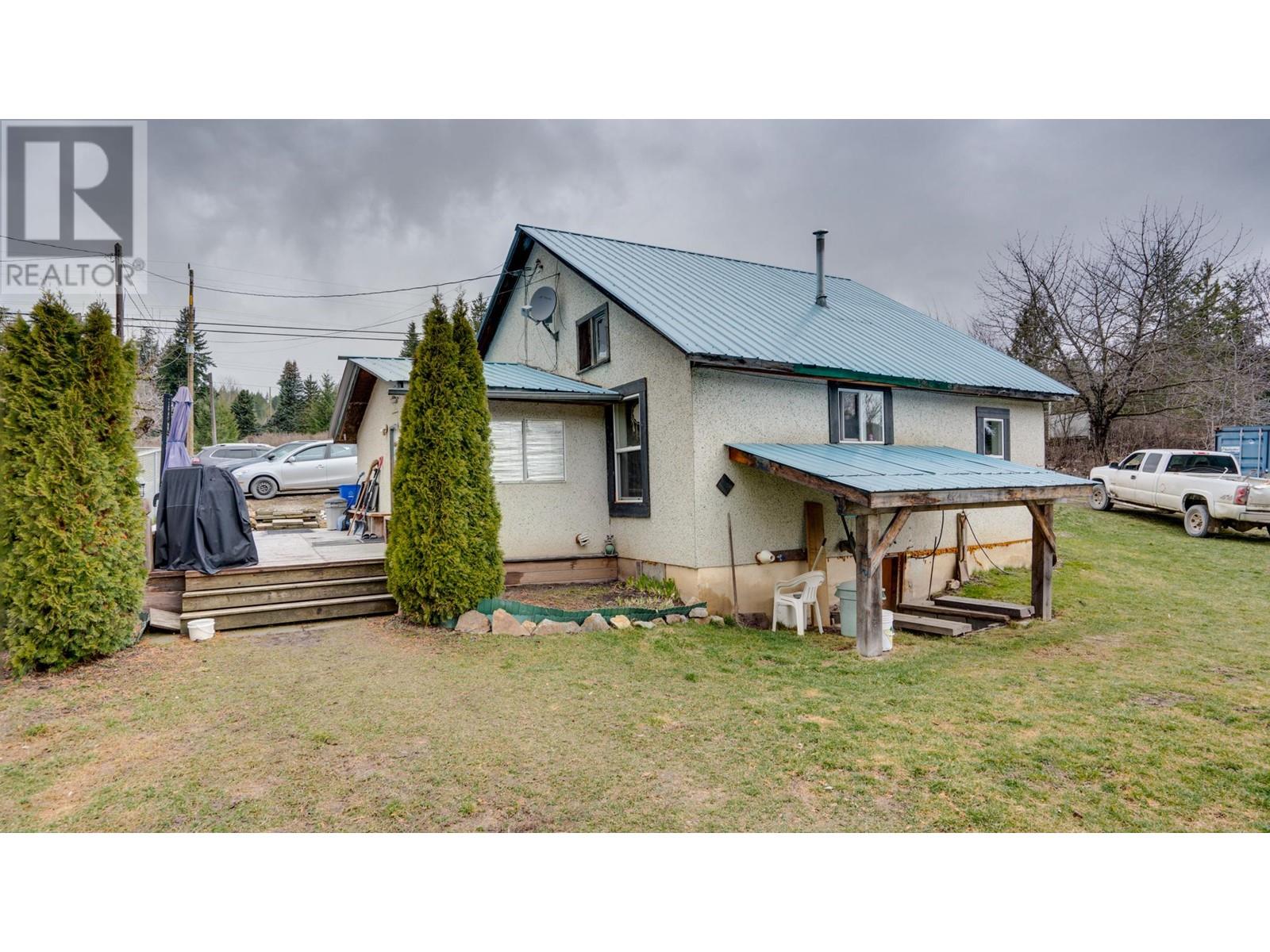 Photo 5 of 4600 50 Street Ne, Salmon Arm BC
