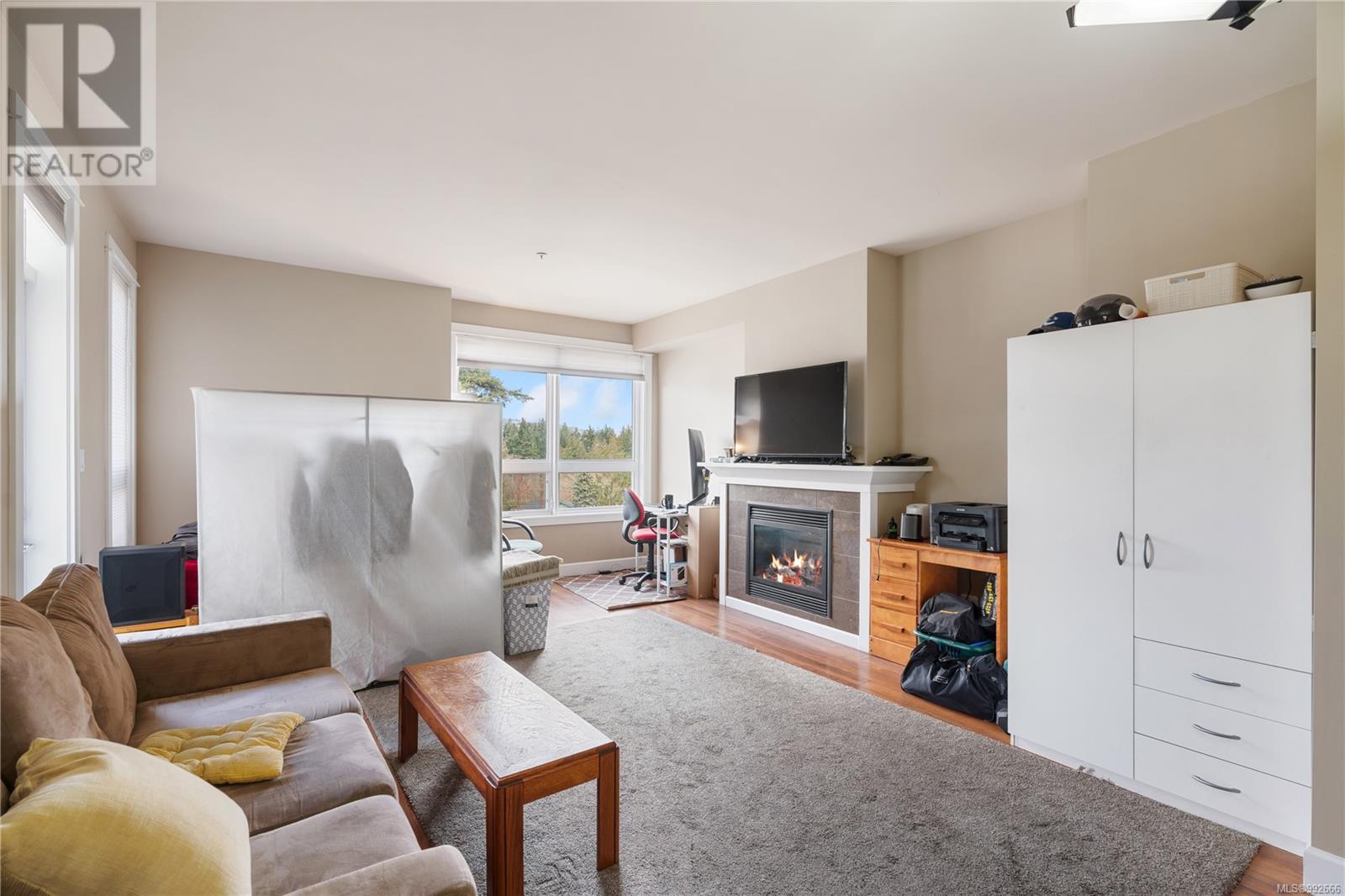 209 3220 Jacklin Rd, Langford real estate listing 992666