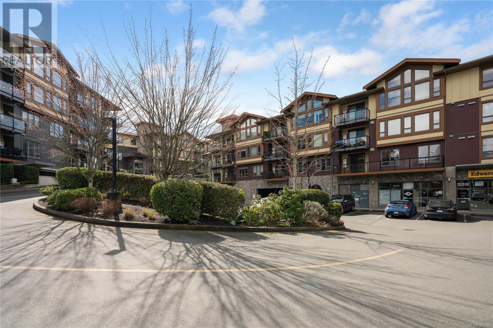 209 3220 Jacklin Rd, Langford real estate listing 992666