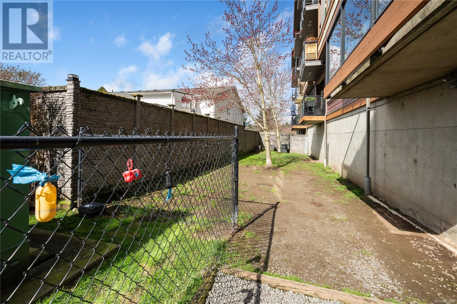 209 3220 Jacklin Rd, Langford real estate listing 992666