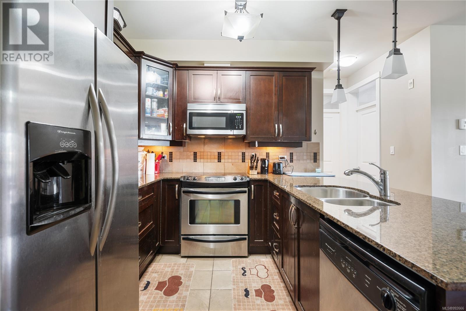 209 3220 Jacklin Rd, Langford real estate listing 992666
