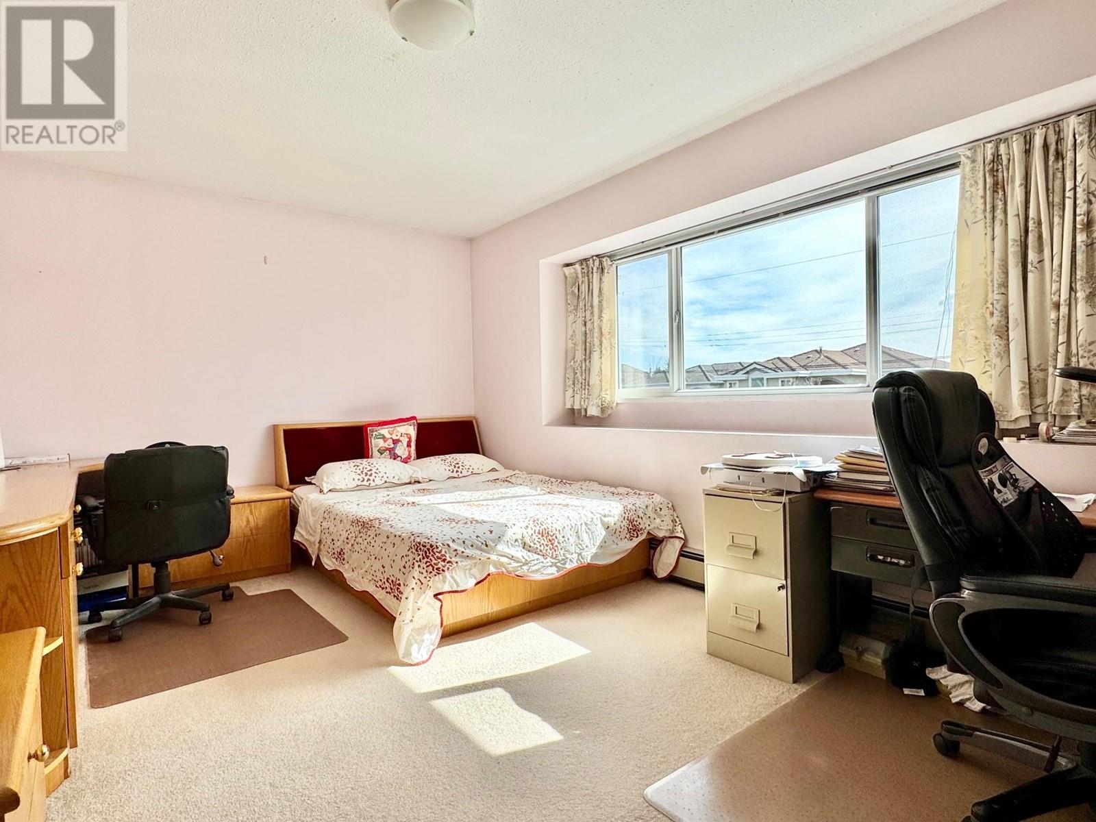 9317 DIXON AVENUE, Richmond real estate listing R2980391