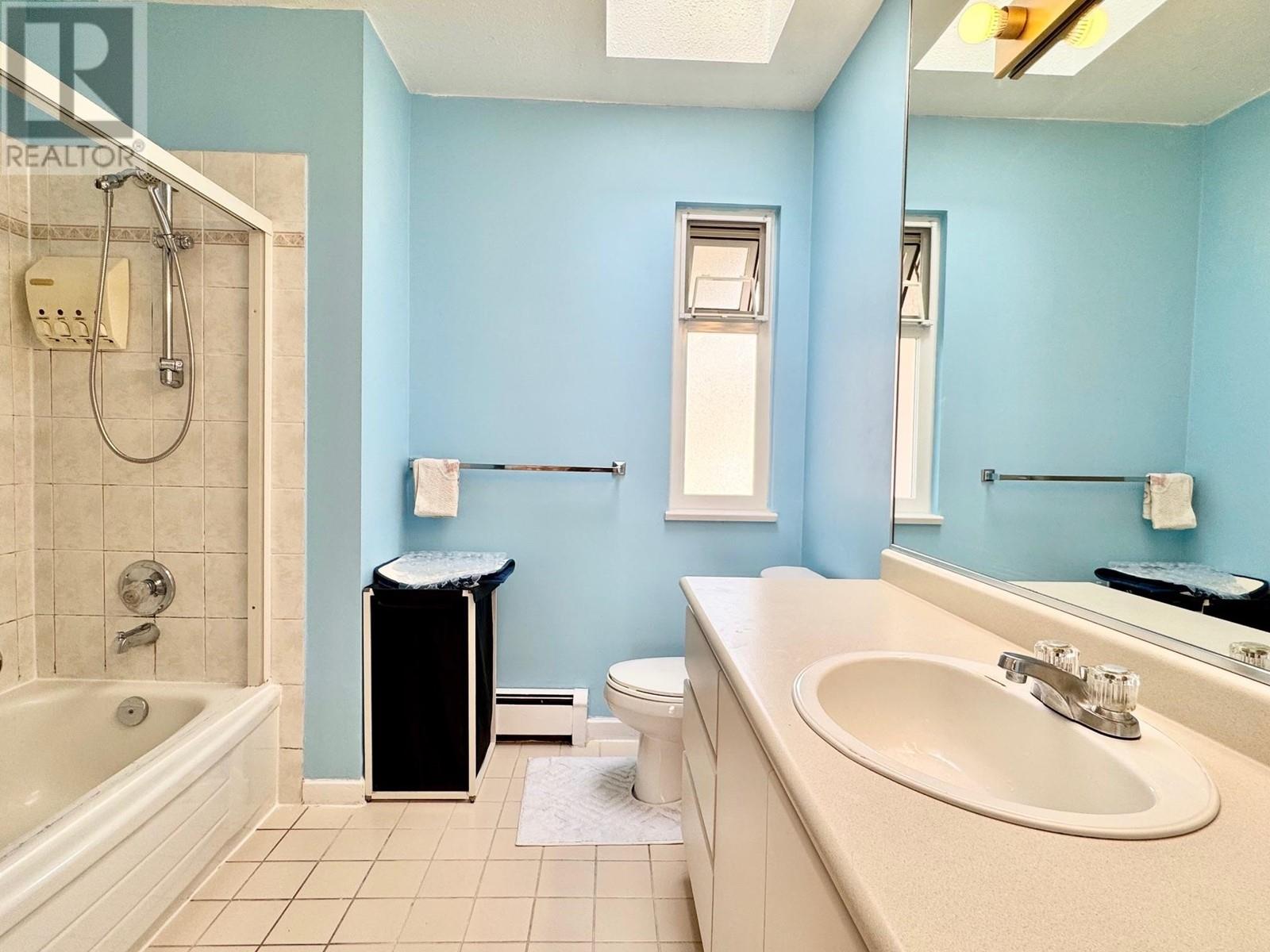 9317 DIXON AVENUE, Richmond real estate listing R2980391